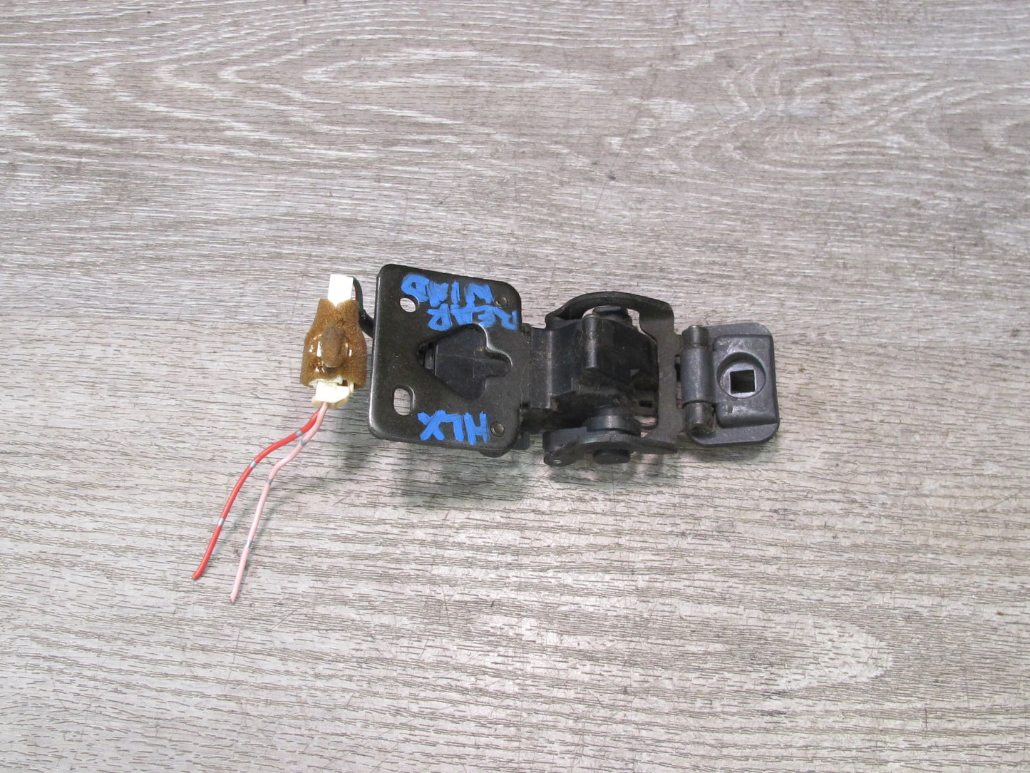 2003-2007 Lexus UZJ100L LX470 Rear Quarter Window Actuator Motor Lock Set of 2