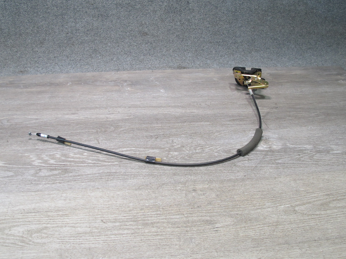 2003-2007 Lexus UZJ100L LX470 Rear Left & Right Trunk Lock Latch Handle Set of 2