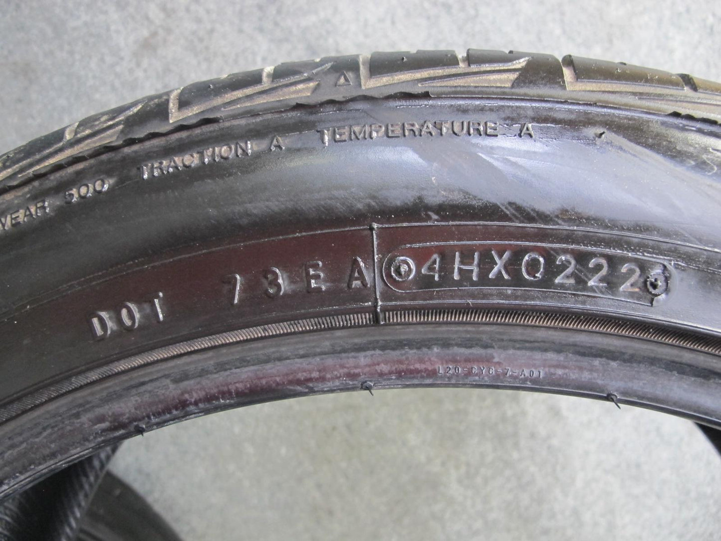 Set of 2 Toyo Extensa HP II A/S Tire 275/40 R20 106W 0222 8/32 & 9/32 Tread