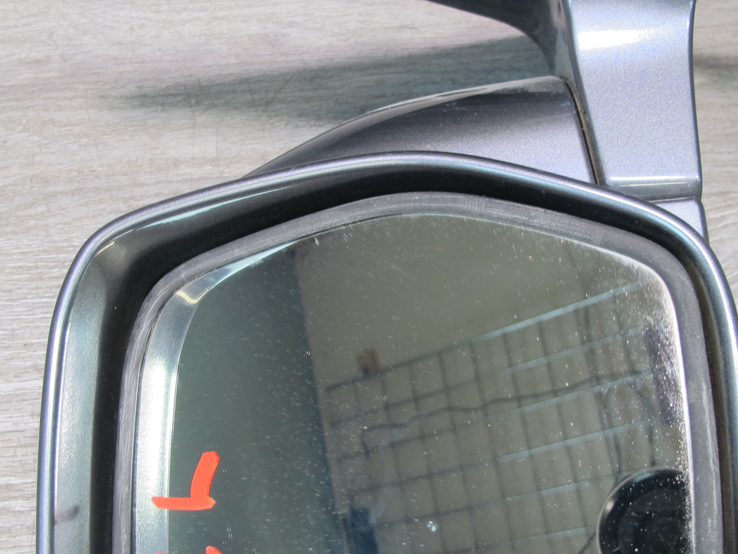 2003-2004 Lexus LX470 Front Left Door Heated Power Fold Side View Mirror