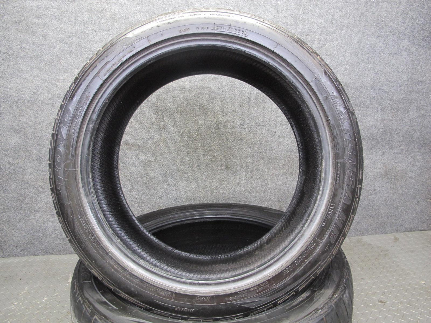 Set of 2 Toyo Extensa HP II A/S Tire 275/40 R20 106W 0222 8/32 & 9/32 Tread