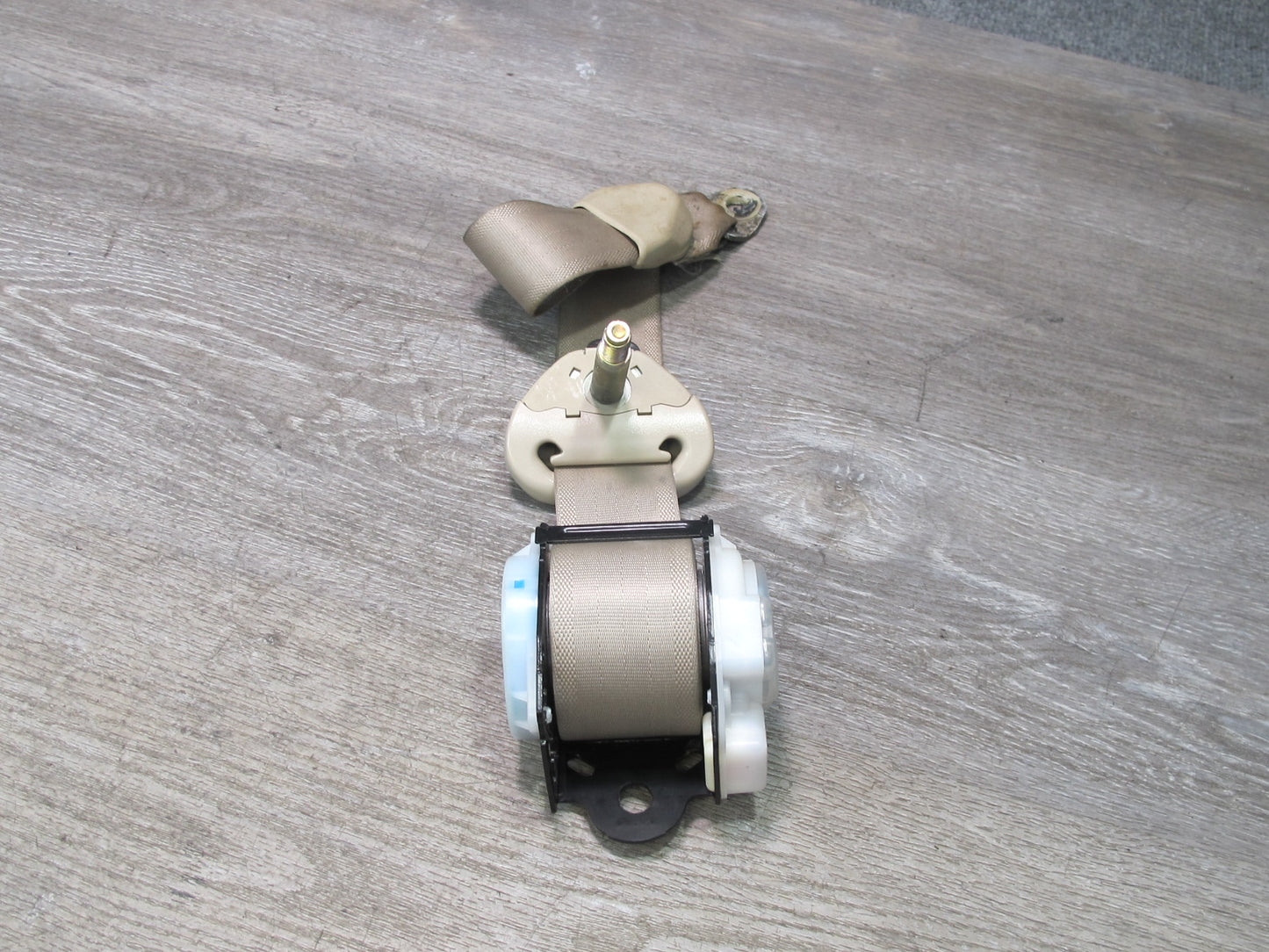 03-07 LEXUS LX470 REAR RIGHT & LEFT SIDE SEATBELT RETRACTOR SET OEM