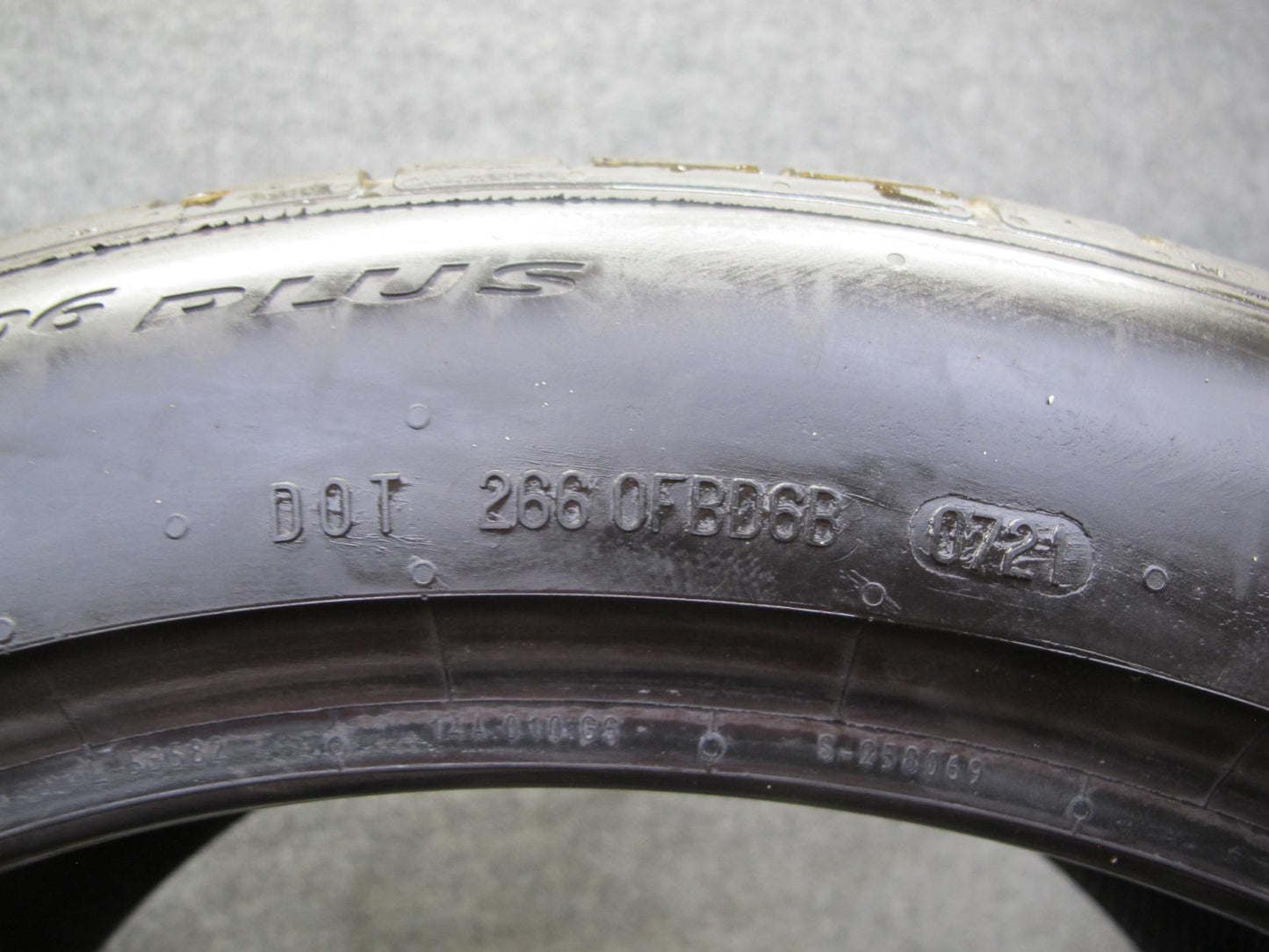 Set of 2 Continental Extremecontact DWS06 Plus AS Tire 315/35 R20 110Y 0721 6/32