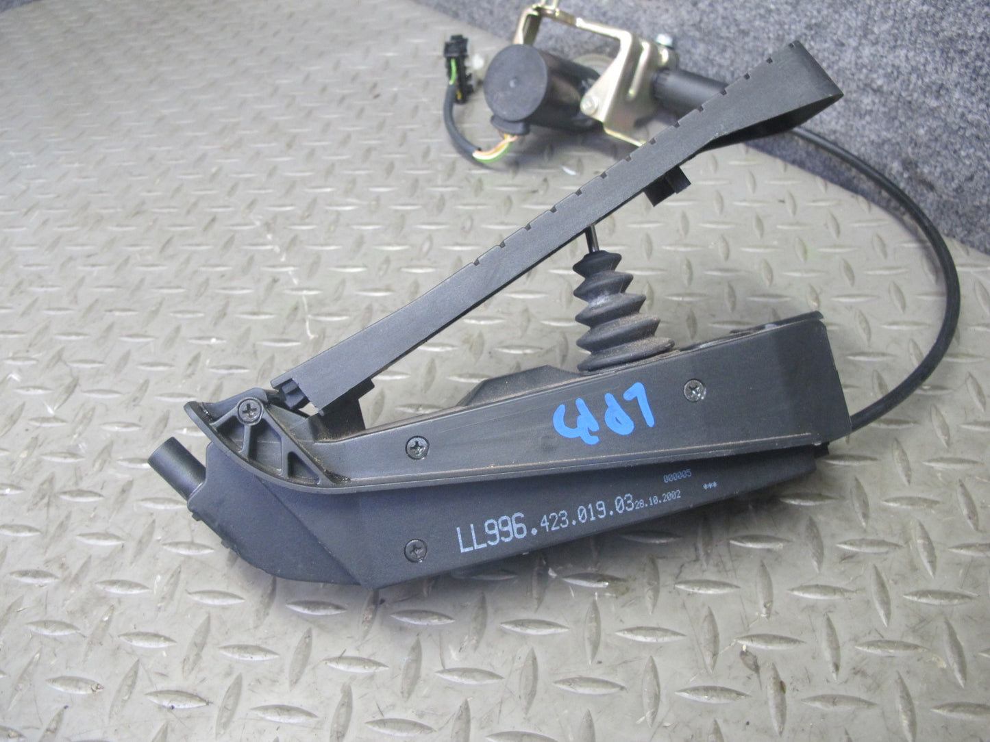 2000-2004 Porsche Boxster 986 M/T Accelerator Gas Brake Clutch Pedal Set