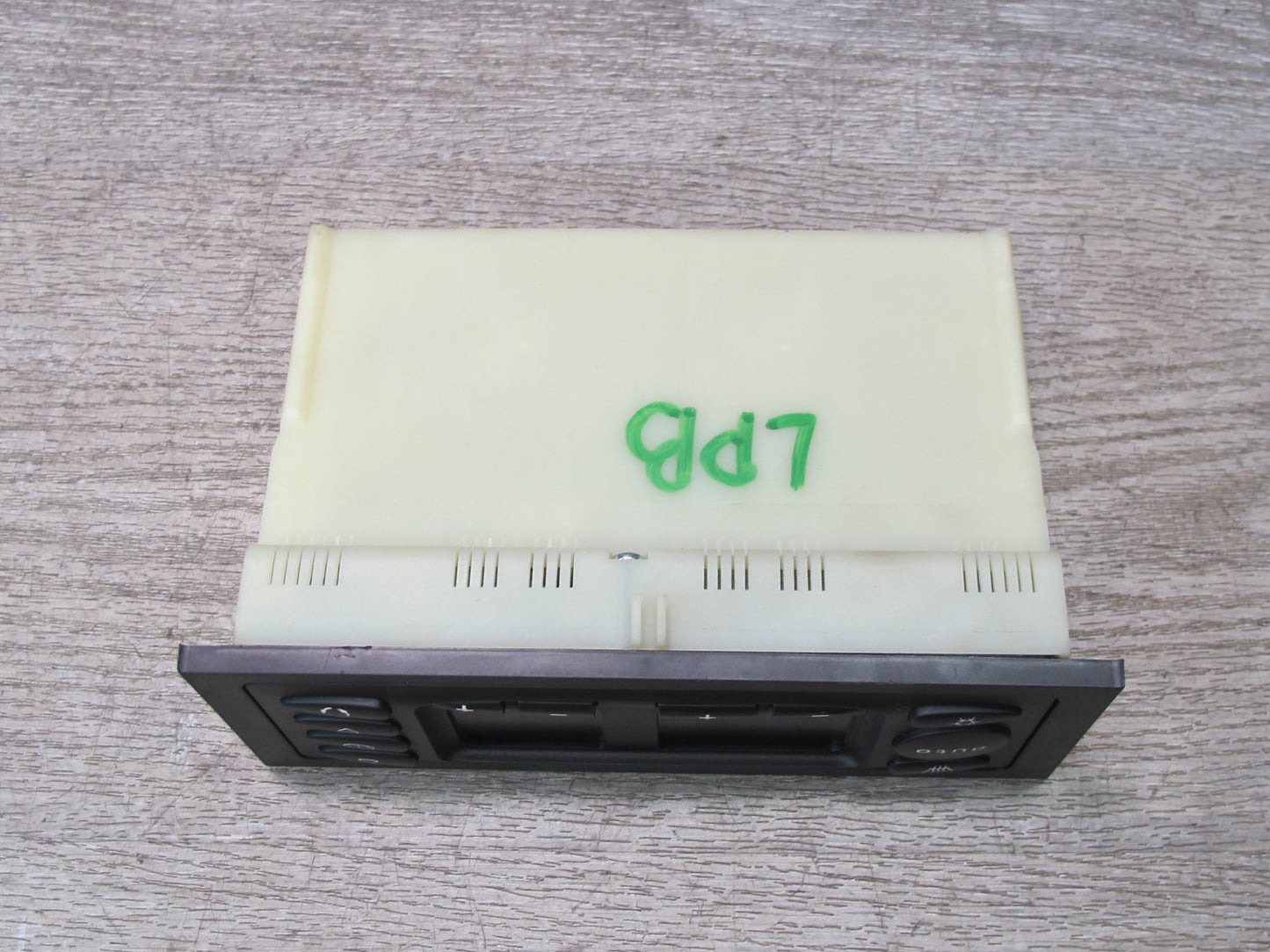 2003-2004 Porsche Boxster 986 A/C Hvac Heater Temperature Climate Control Unit