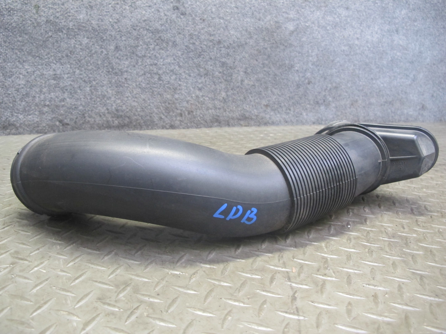 2000-2004 Porsche Boxster 986 Manual Trans Engine Air Intake Hose Tube Pipe