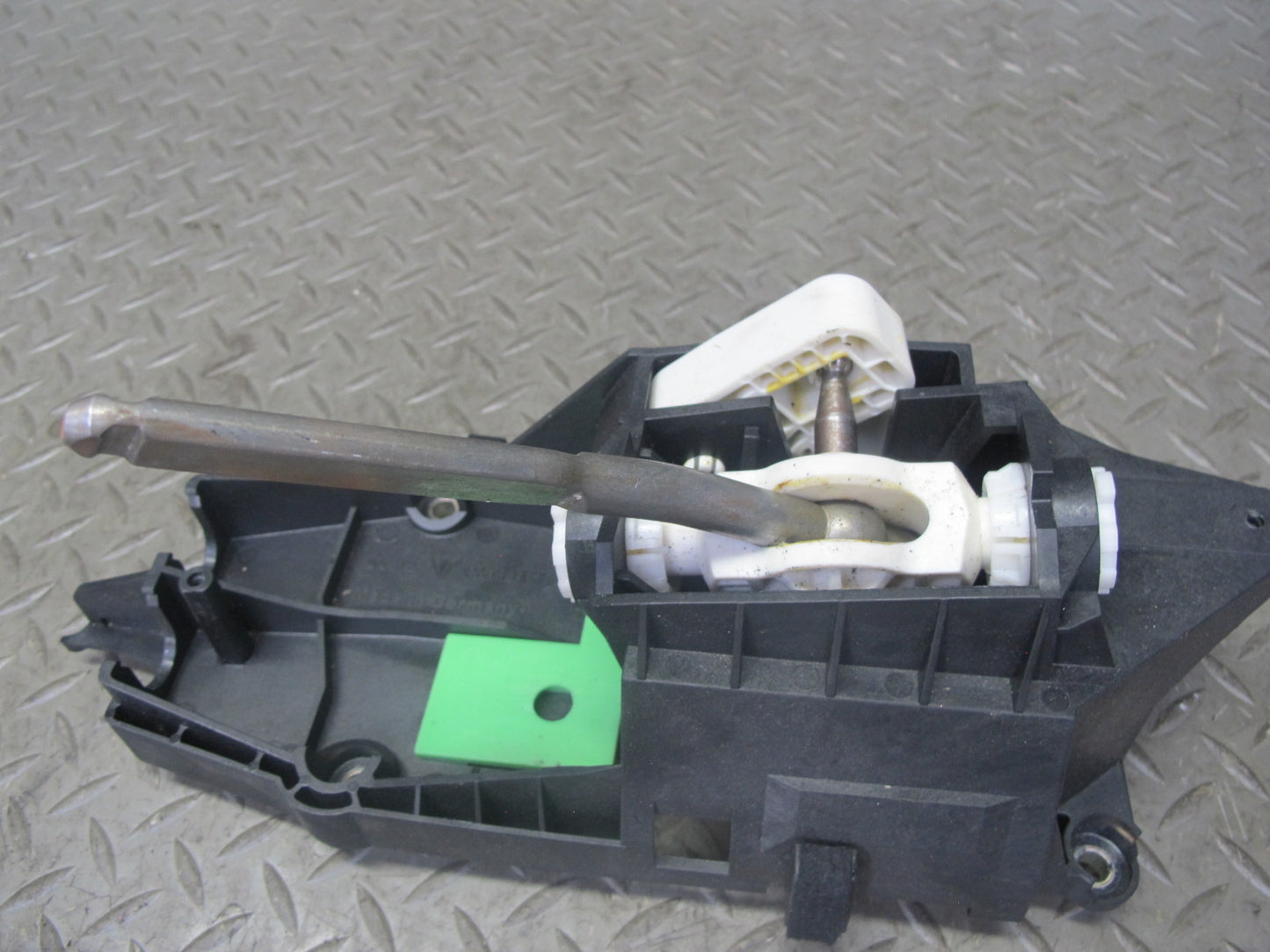 2000-2004 Porsche Boxster 986 5-SPEED Manual Transmission Gear Shifter