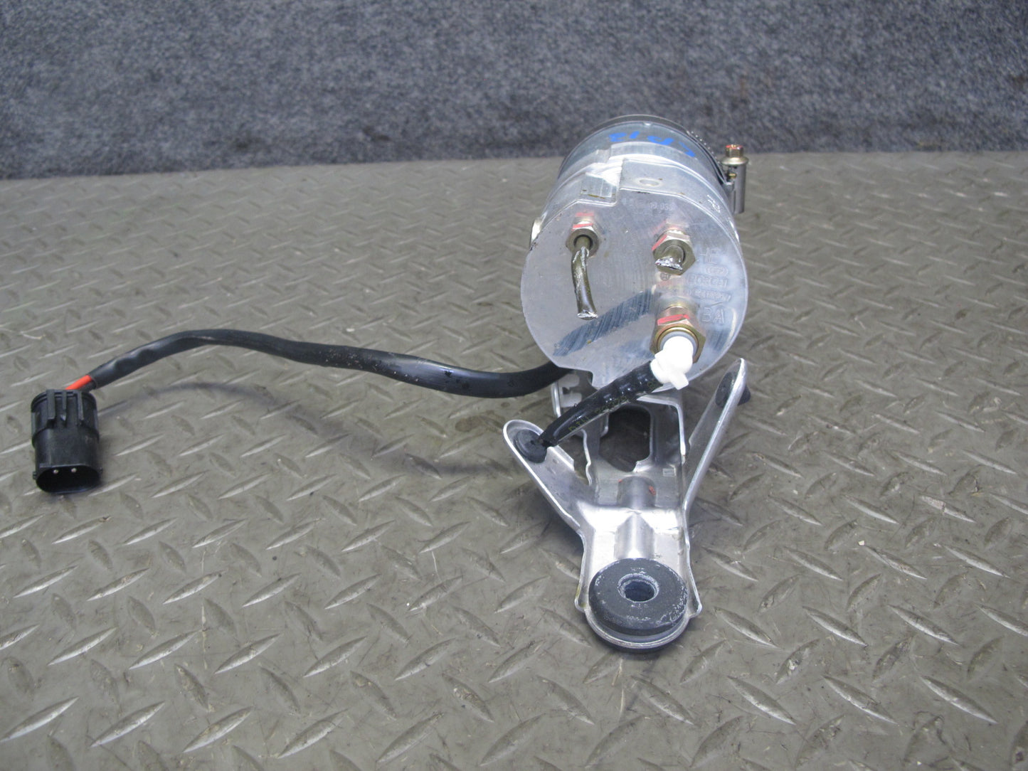 2001-2004 Porsche Boxster 986 ABS Anti Lock Brake PRE Charge Pump 99635577541