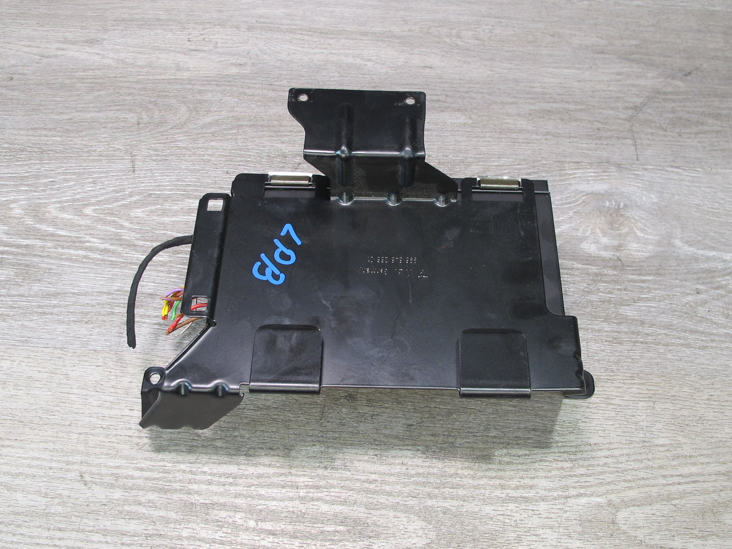 2003-2004 Porsche Boxster 986 Audio Radio Amplifier AMP W/ Mounting Bracket