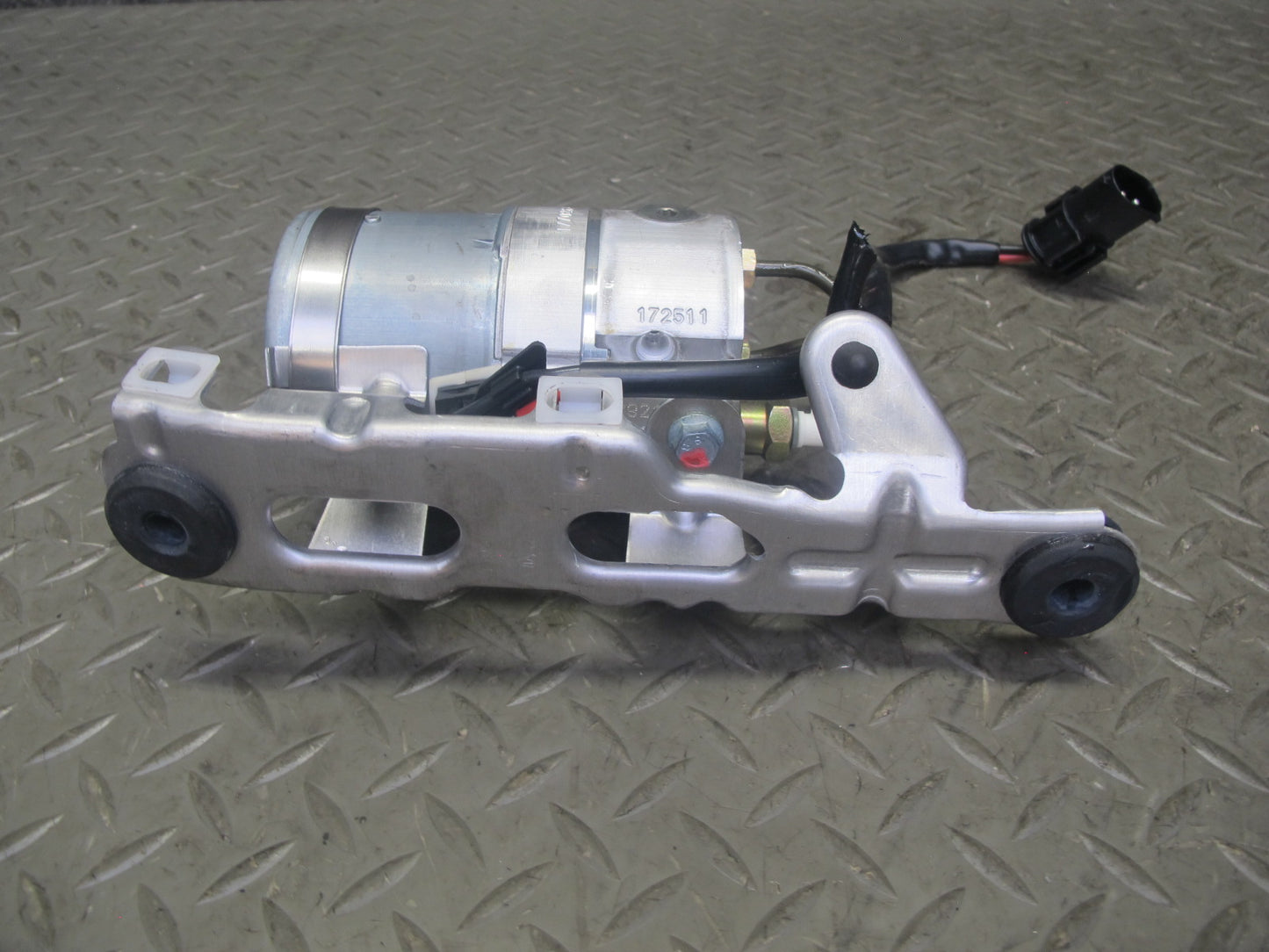 2001-2004 Porsche Boxster 986 ABS Anti Lock Brake PRE Charge Pump 99635577541