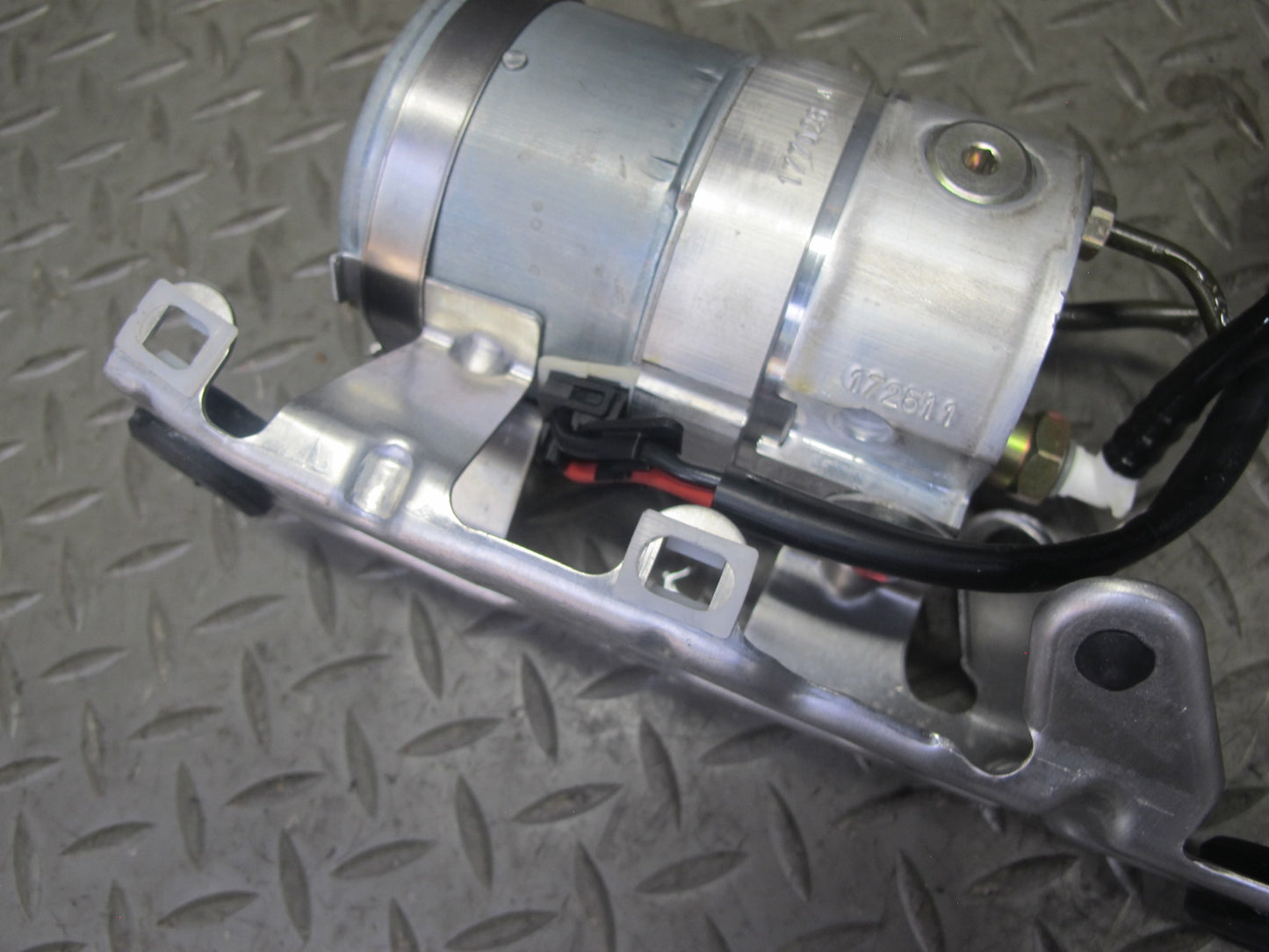 2001-2004 Porsche Boxster 986 ABS Anti Lock Brake PRE Charge Pump 99635577541