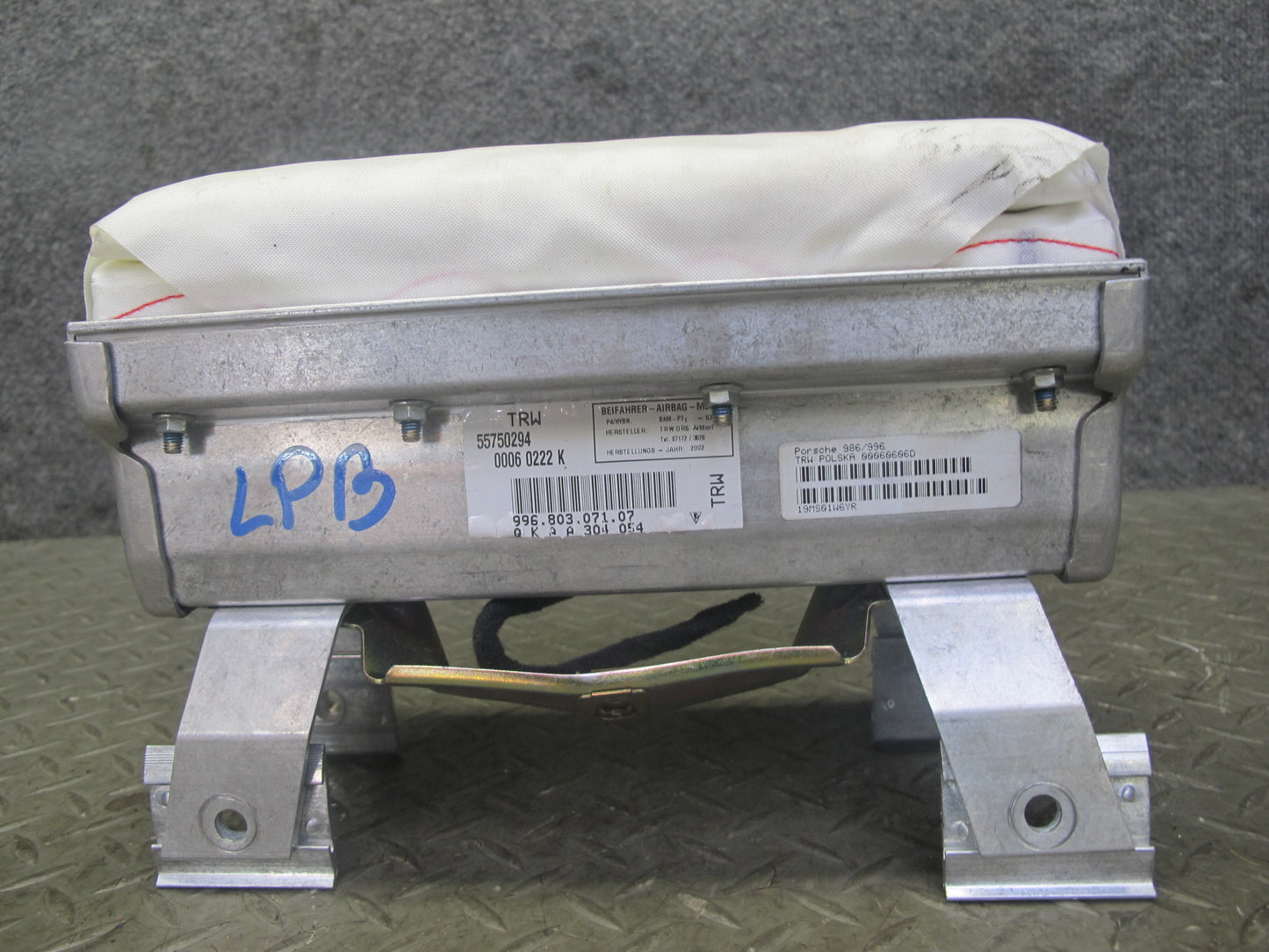 97-04 PORSCHE BOXSTER 986 FRONT RIGHT PASSENGER SIDE DASH SRS AIRBAG 99680307107 OEM