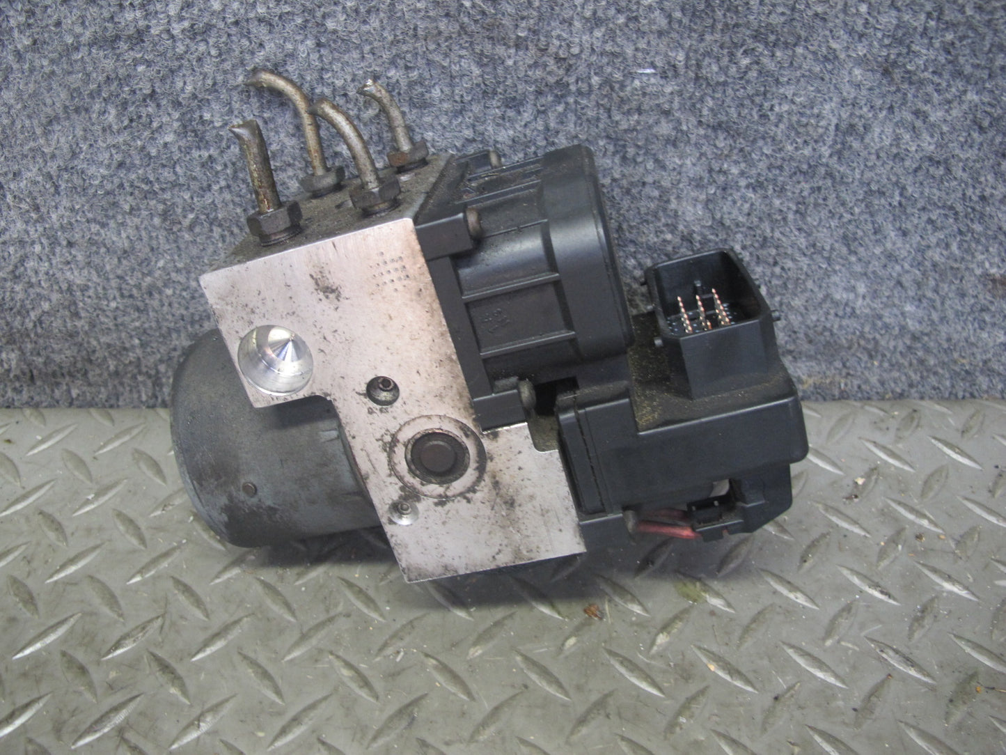 99-02 Pontiac Firebird Formula 5.7L Anti Lock Brake ABS Pump Module None TRC OEM