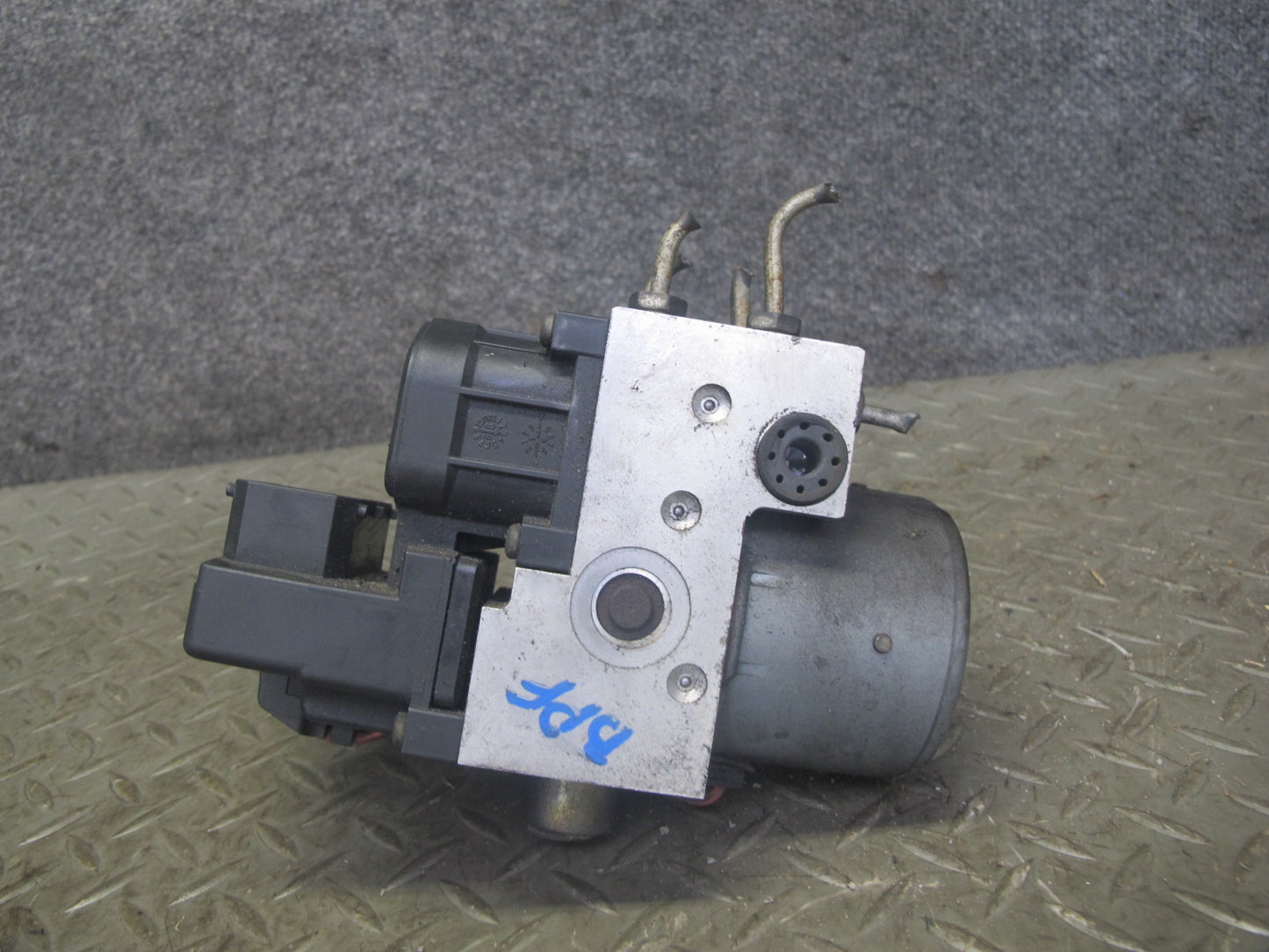 99-02 Pontiac Firebird Formula 5.7L Anti Lock Brake ABS Pump Module None TRC OEM