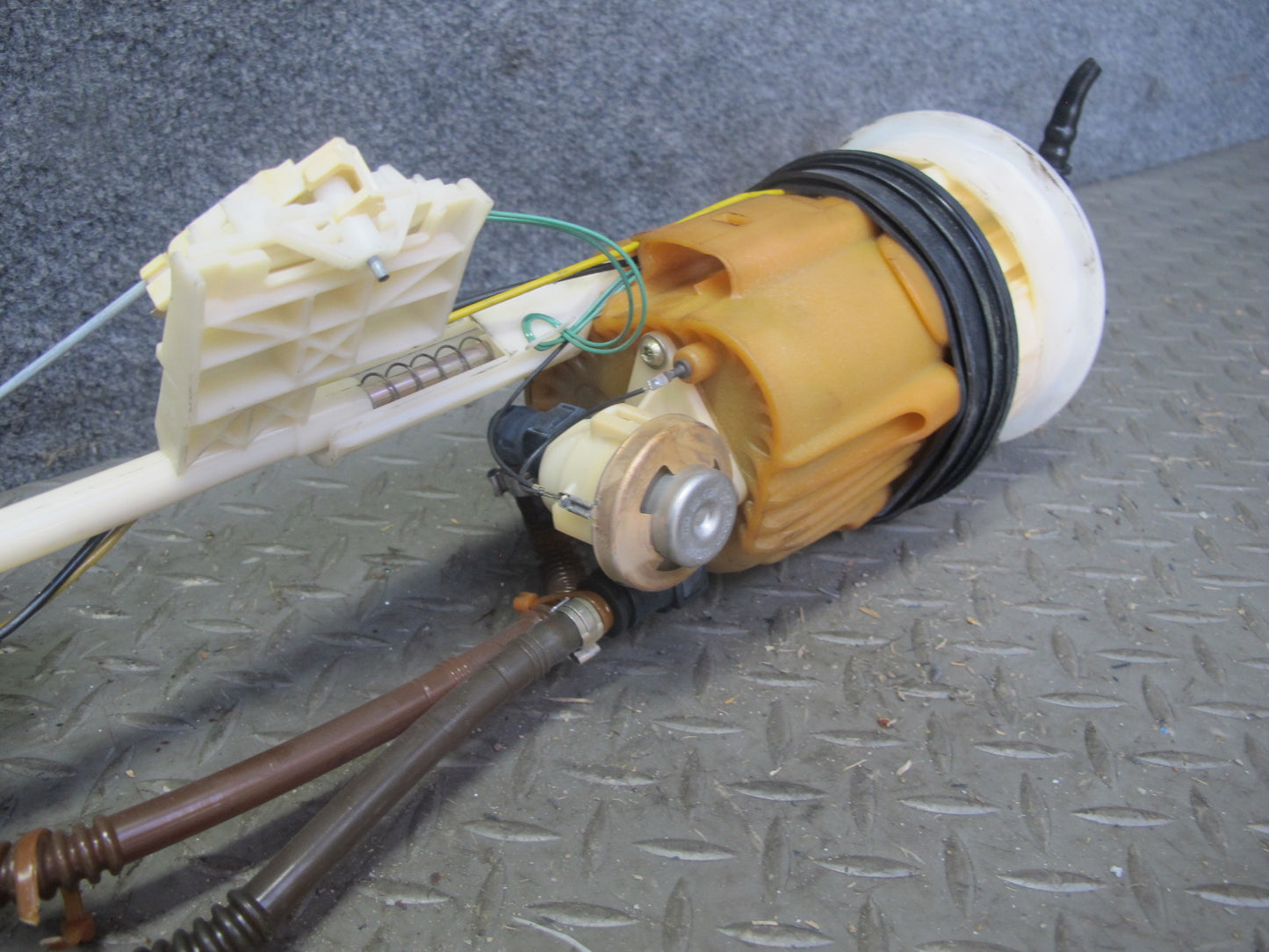 2002-2004 Porsche Boxster 986 in Tank Fuel Gas Pump Sender Unit Module Assembly