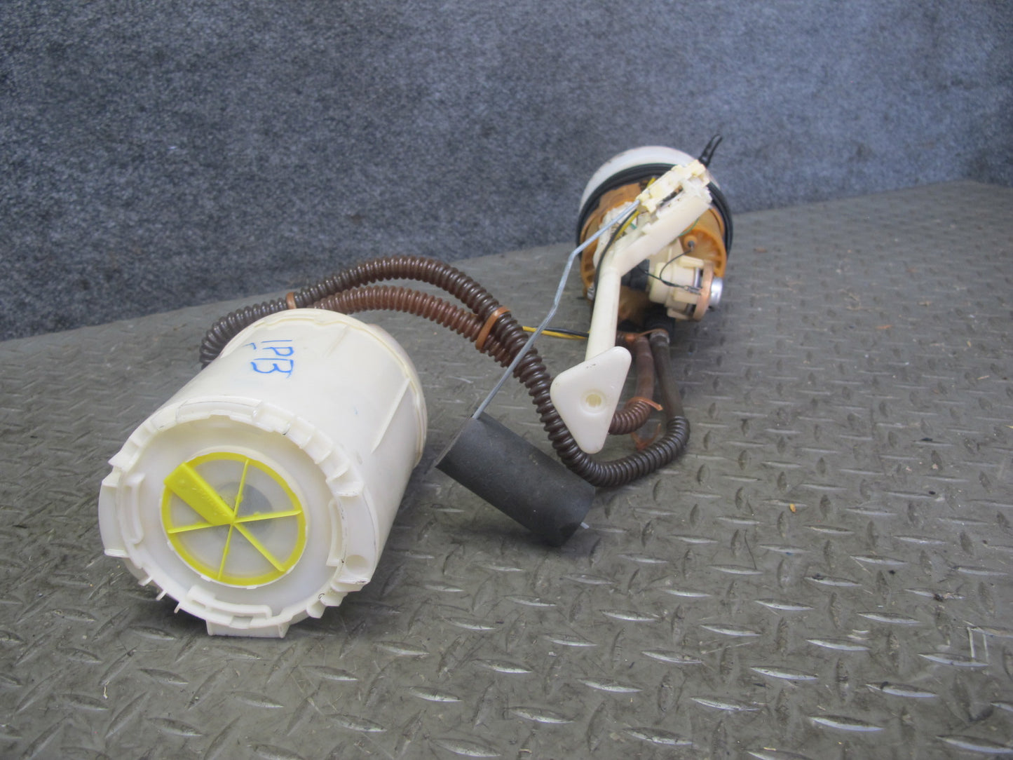 2002-2004 Porsche Boxster 986 in Tank Fuel Gas Pump Sender Unit Module Assembly