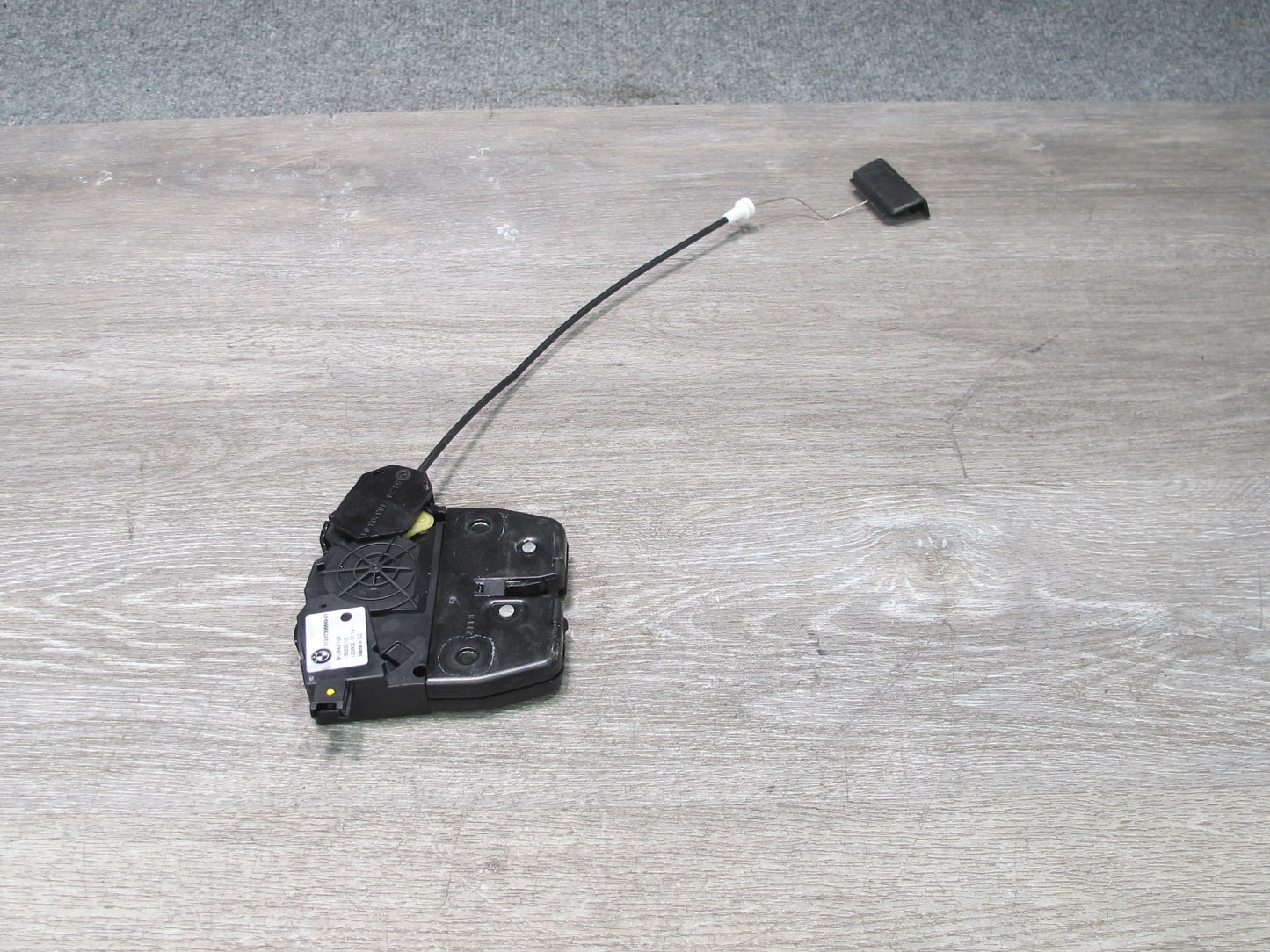 2007-2013 BMW E70 X5 Rear Trunk Lid Lock Latch Actuator 7308849