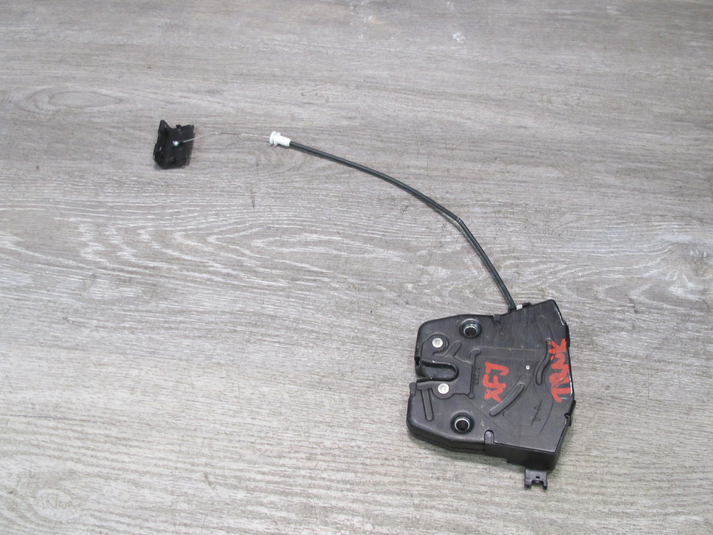 2007-2013 BMW E70 X5 Rear Trunk Lid Lock Latch Actuator 7308849