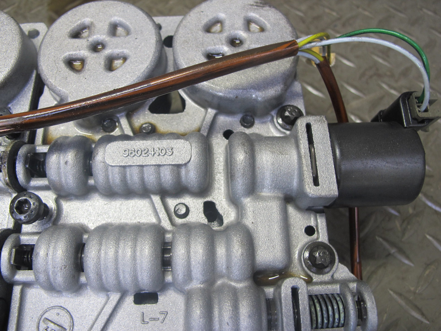 04-06 BMW E46 330i 330Ci A5S 390R A/T Transmission Valve Body Mechatronic OEM