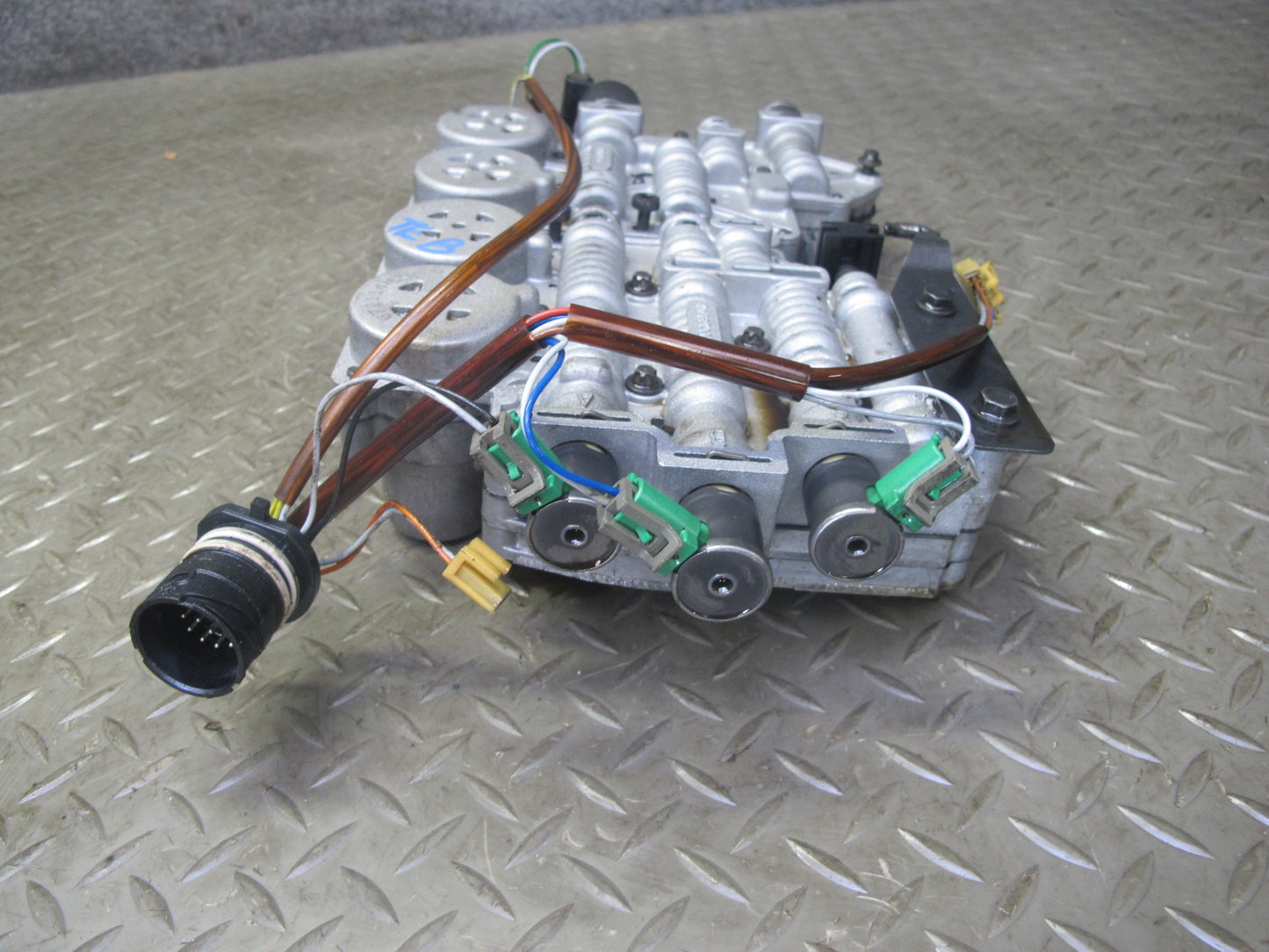 04-06 BMW E46 330i 330Ci A5S 390R A/T Transmission Valve Body Mechatronic OEM
