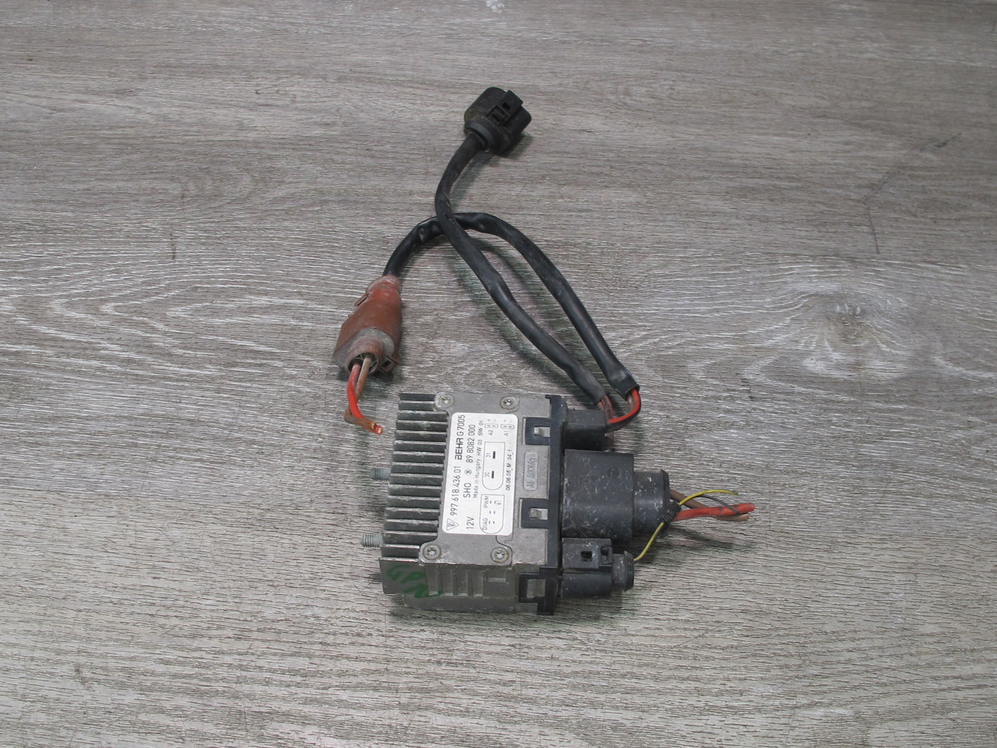 2005-2012 Porsche 911 997 Boxster Engine Cooling Fan Control Module 99761843601
