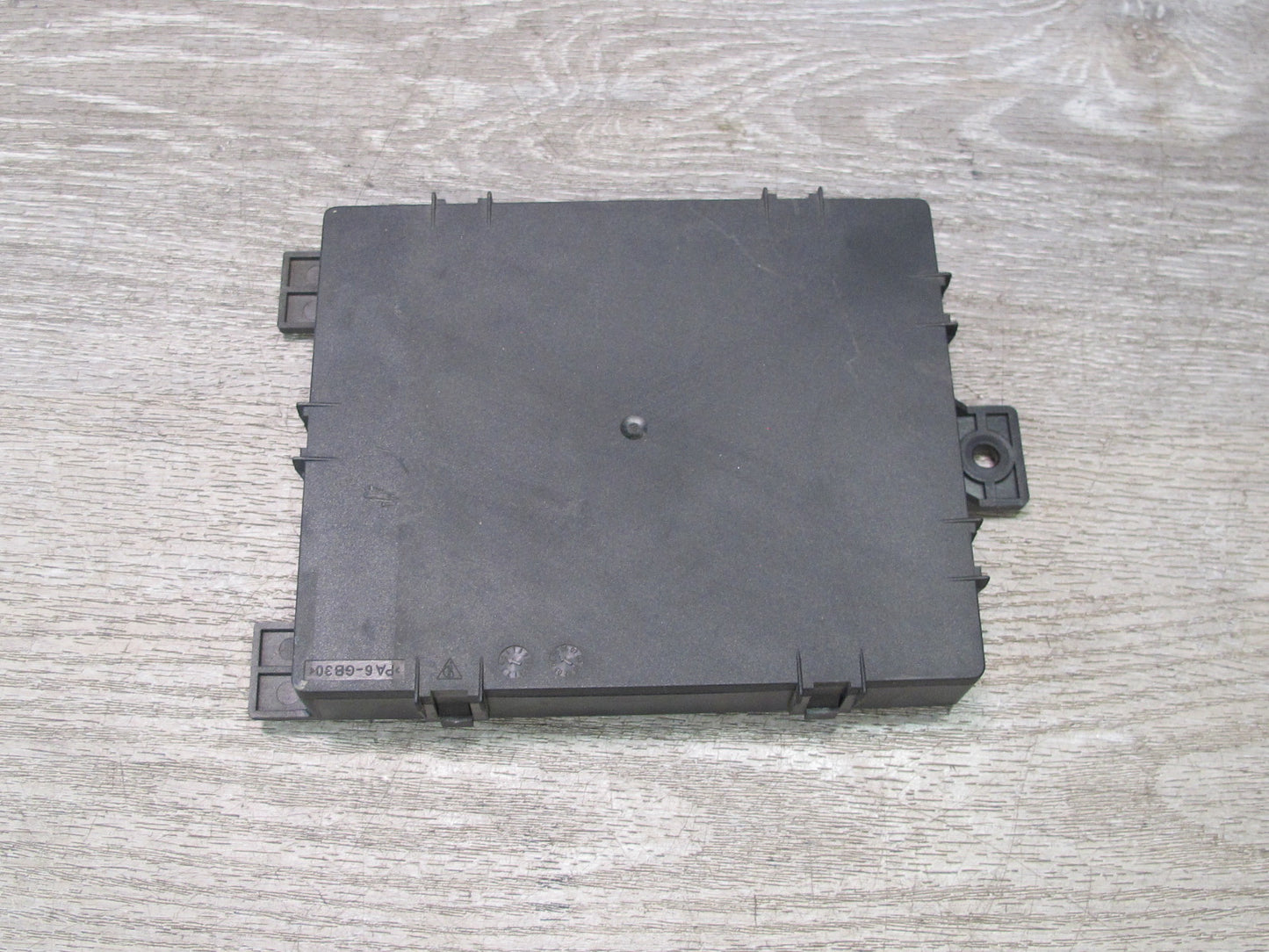 2005-2012 Porsche 911 997 Boxster Body Control Module 99761010205