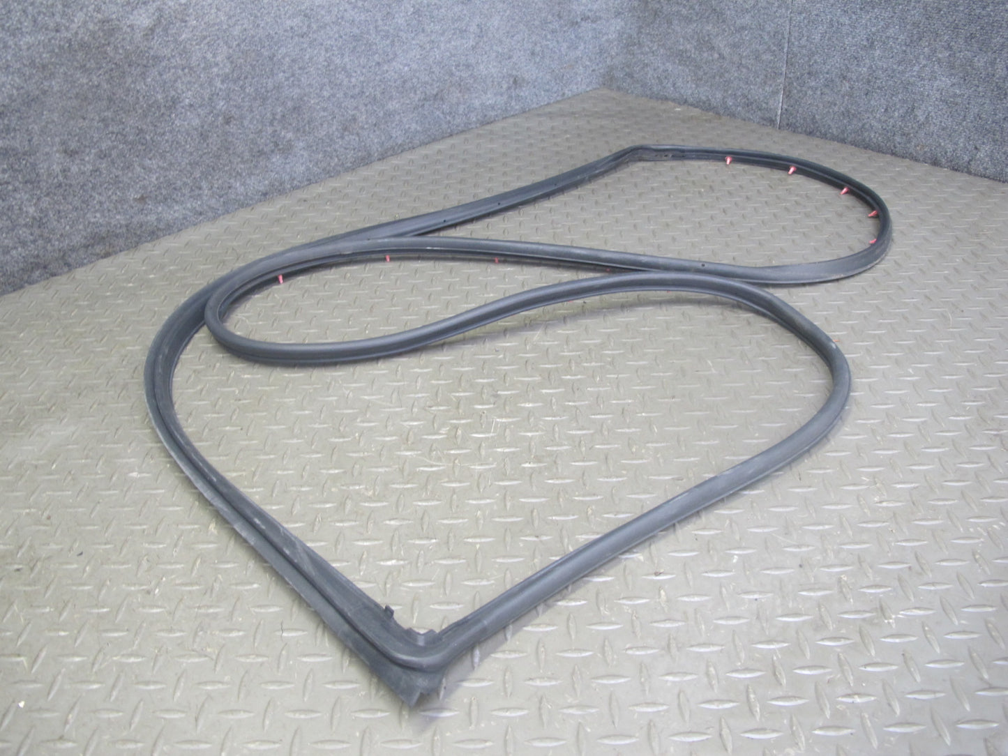 2003-2007 Lexus LX470 Front Left Door Weatherstrip Rubber Seal Gasket