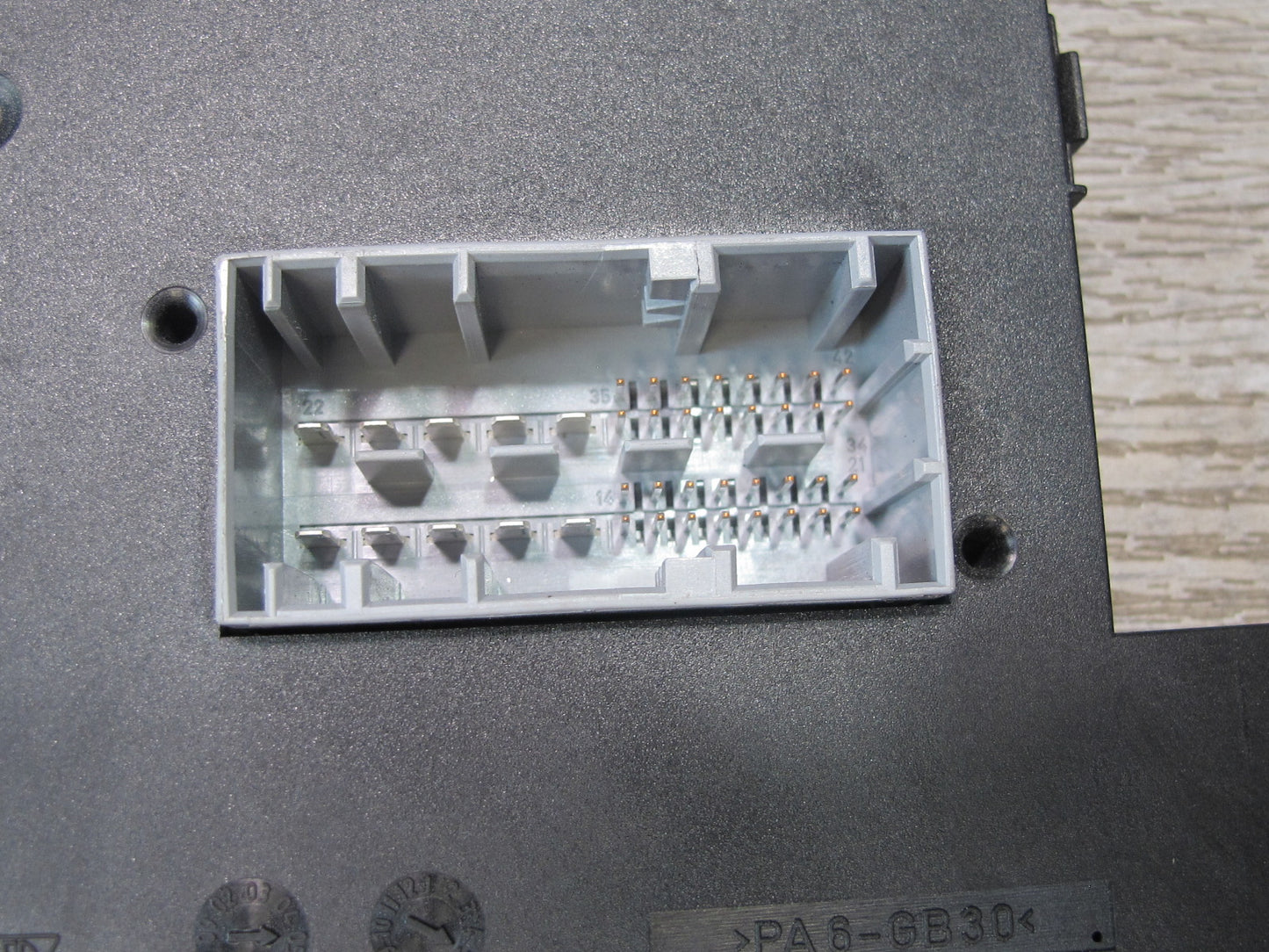2005-2012 Porsche 911 997 Boxster Body Control Module 99761010205