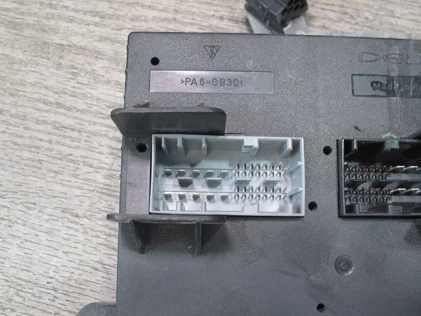 2005-2012 Porsche 911 997 Boxster Front Body Control Module 99761010605