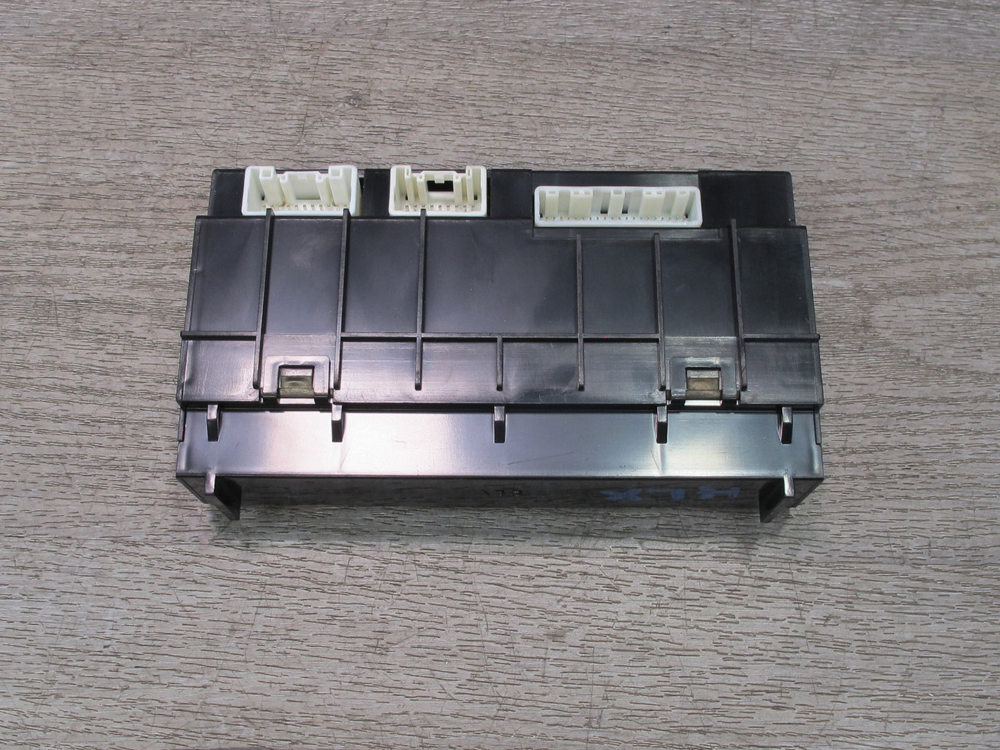 2003-2007 Lexus UZJ100L LX470 A/C Air Conditioner Amplifier Hvac Control Module