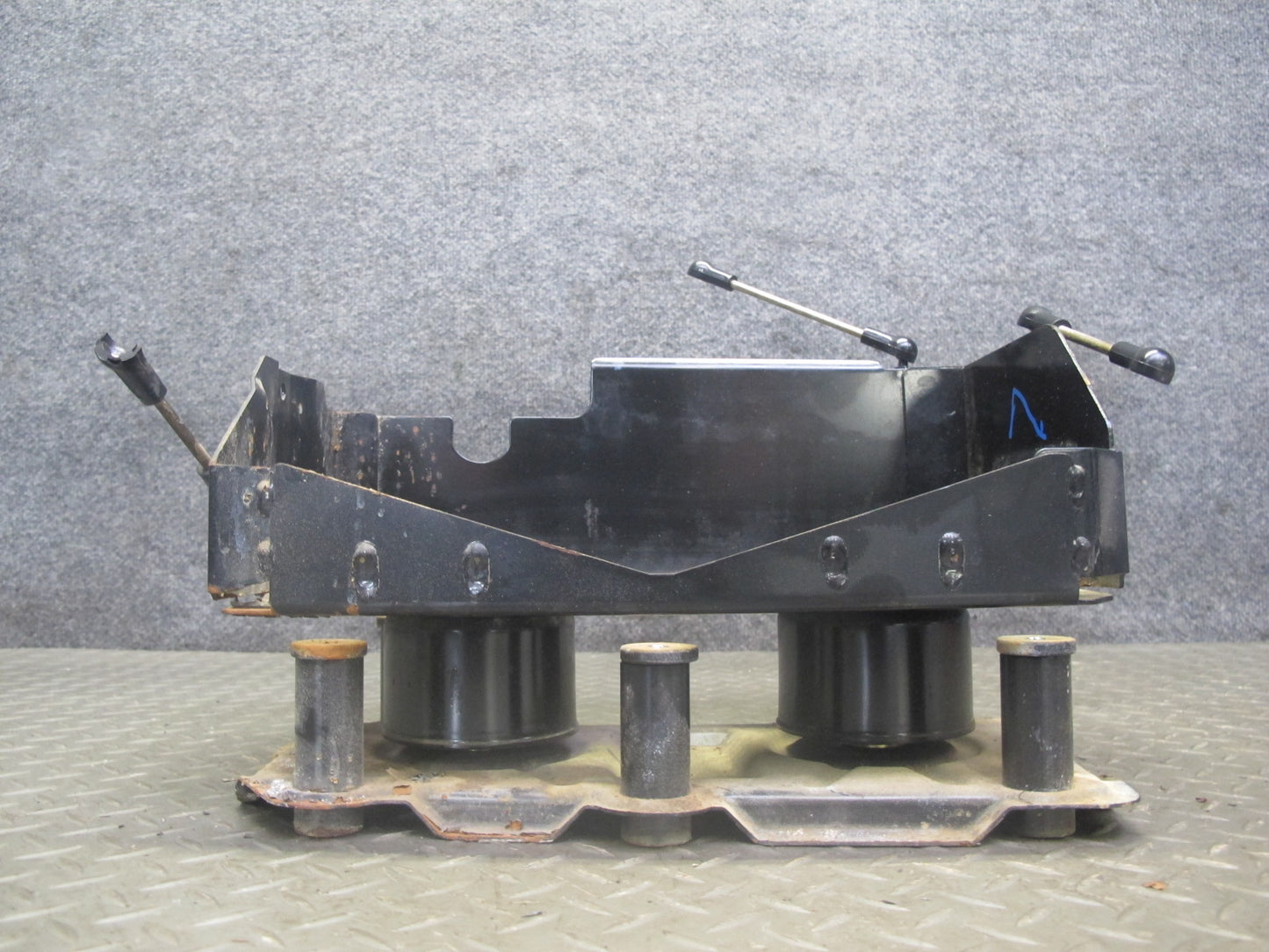 01-06 BMW E46 Convertible Battery Tray Vibration Absorber Bracket Assembly OEM