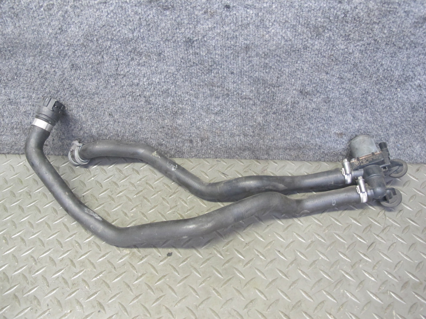 01-06 BMW E46 330i 330Ci M54 Engine Cooling Water Valve Hose Pipe Tube Set OEM