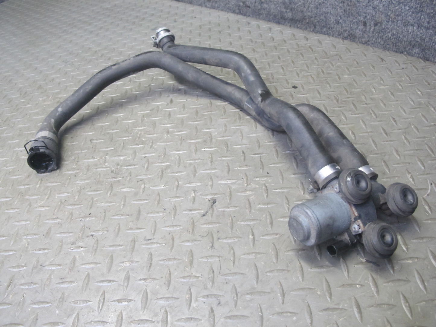 01-06 BMW E46 330i 330Ci M54 Engine Cooling Water Valve Hose Pipe Tube Set OEM