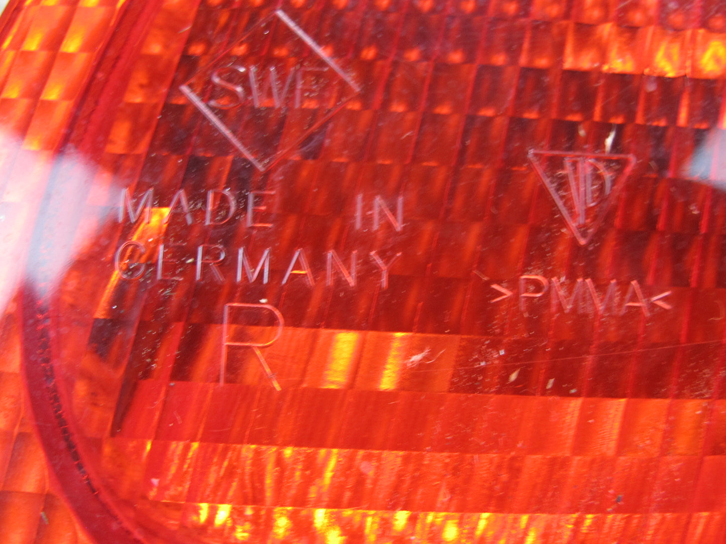 2003-2004 Porsche Boxster 986 Rear Right Passenger Side Tail Light Lamp