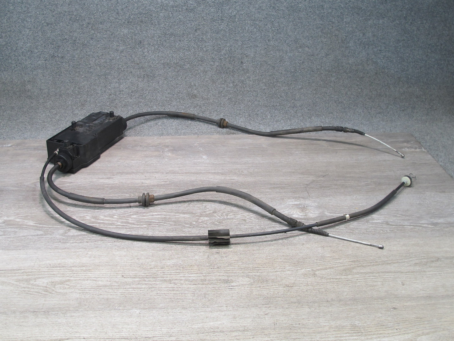 2007-2013 BMW E70 E71 E72 Emergency Parking Brake Actuator Motor w Cables