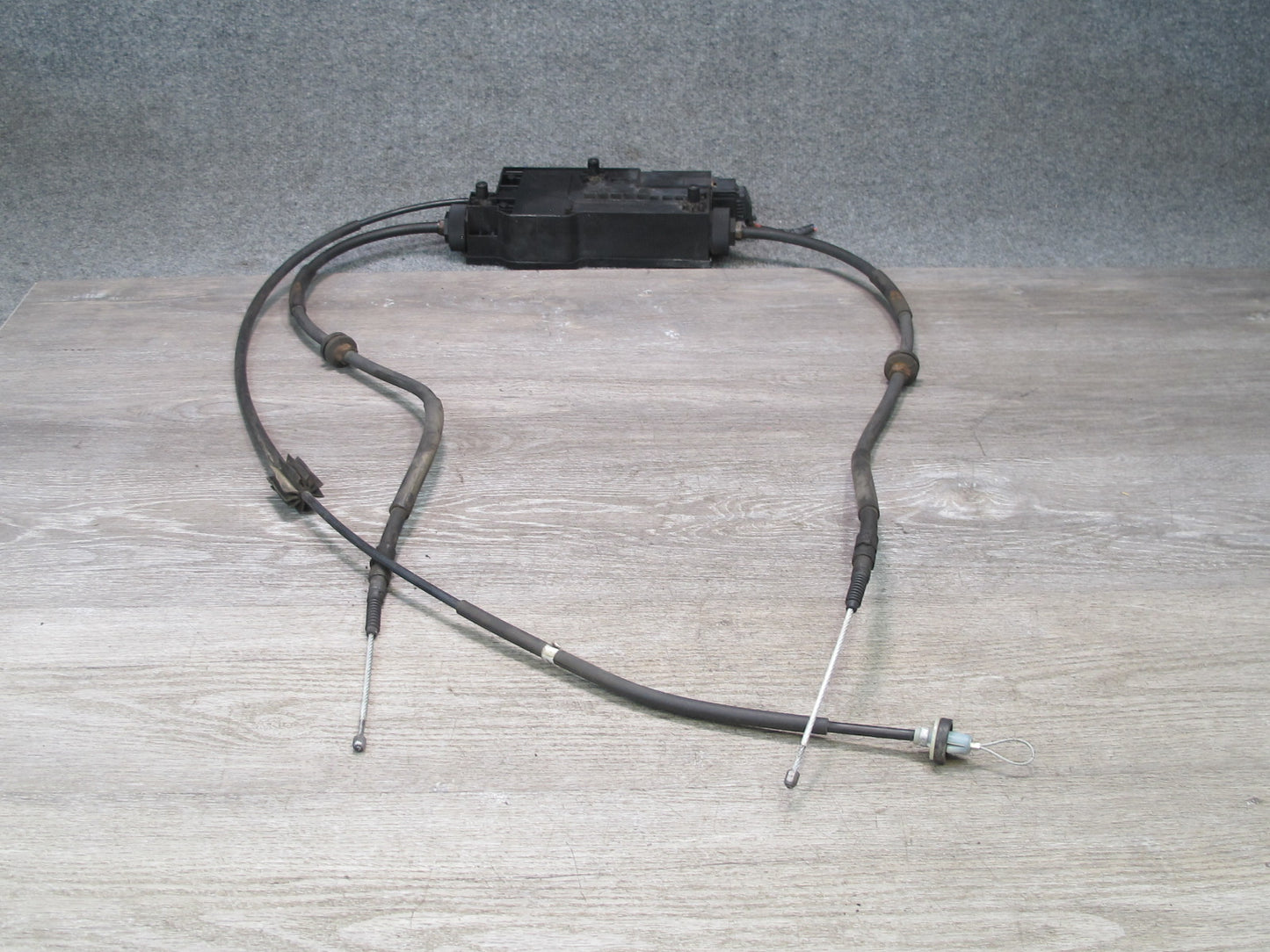 2007-2013 BMW E70 E71 E72 Emergency Parking Brake Actuator Motor w Cables