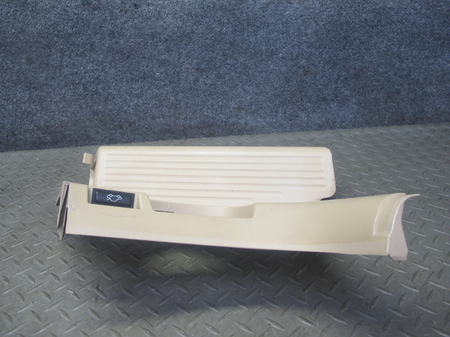 01-06 BMW E46 Coupe Convert Left Footrest & Right Kick Trim Panel Set Beige OEM