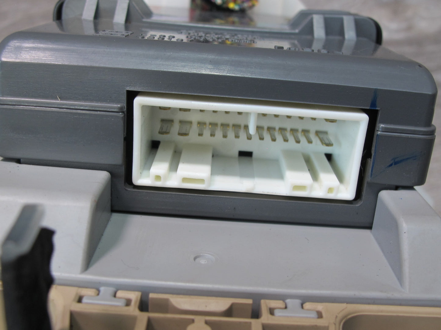 99-00 Lexus JZS160L GS300 Right MPX Multiplex Body Module w Fuse Relay Box OEM