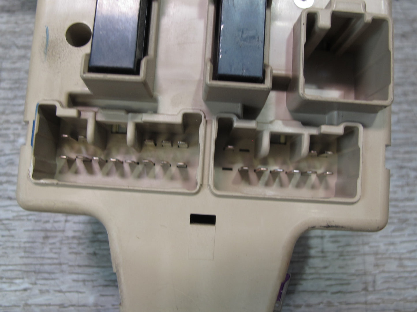 99-00 Lexus JZS160L GS300 Right MPX Multiplex Body Module w Fuse Relay Box OEM