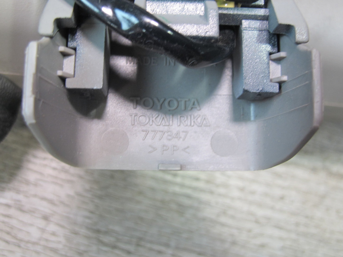 98-05 Lexus GS400 GS430 GS300 Auto Dimming Interior Rear View Mirror Gray OEM