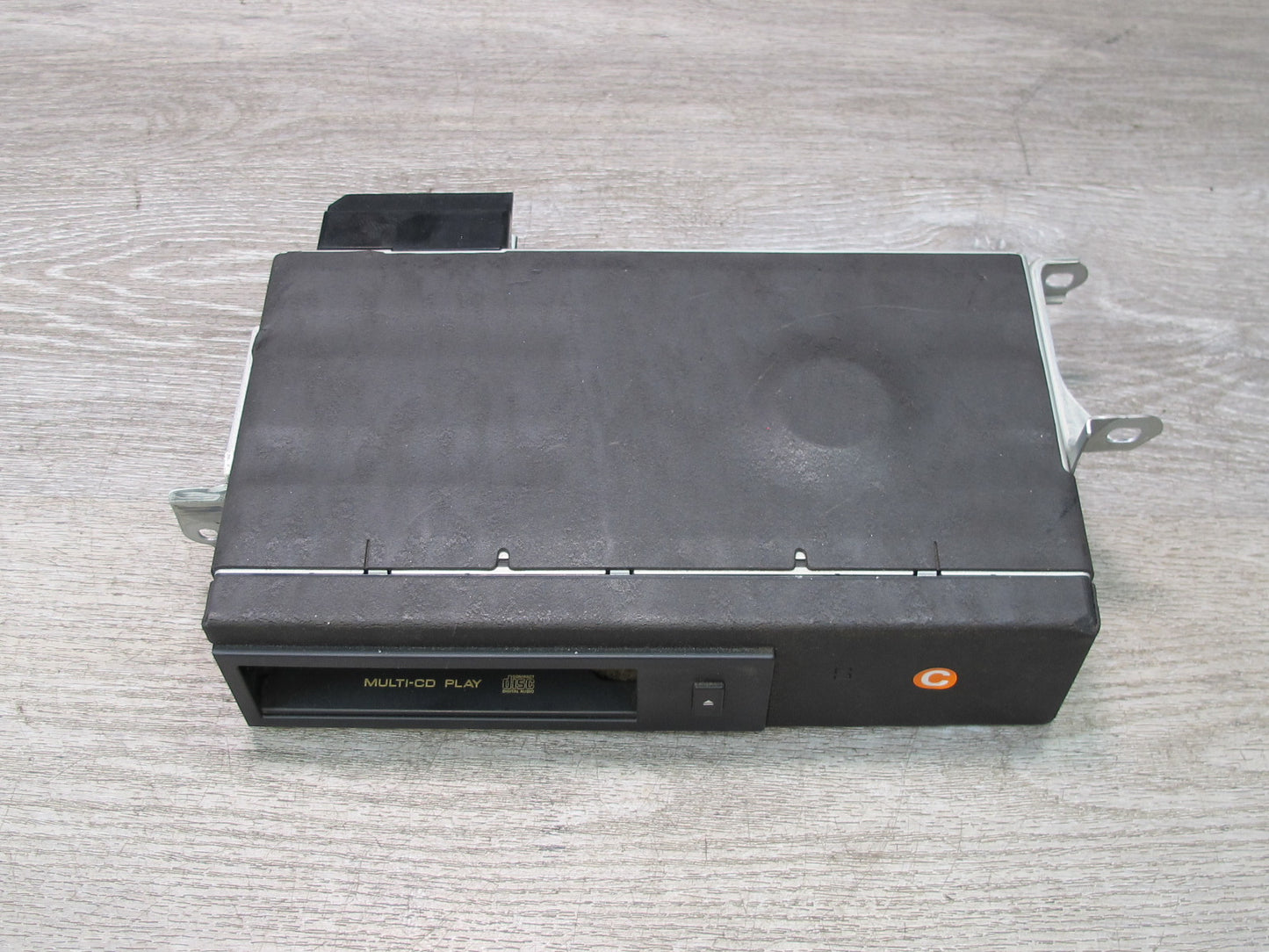 98-02 Lexus JZS160L GS400 GS430 GS300 CD Changer w Magazine 86270-30150 OEM
