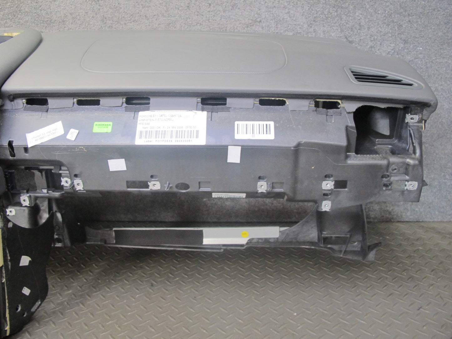 2003-2006 Porsche Cayenne 955 Dashboard Dash Instrument Panel Cover