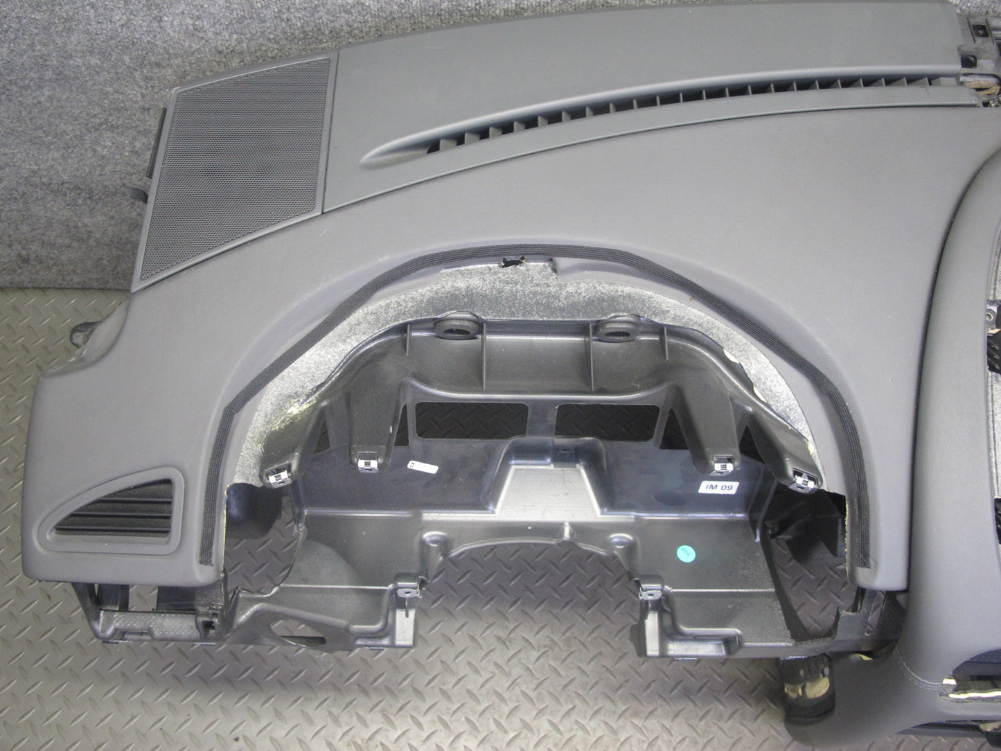 2003-2006 Porsche Cayenne 955 Dashboard Dash Instrument Panel Cover