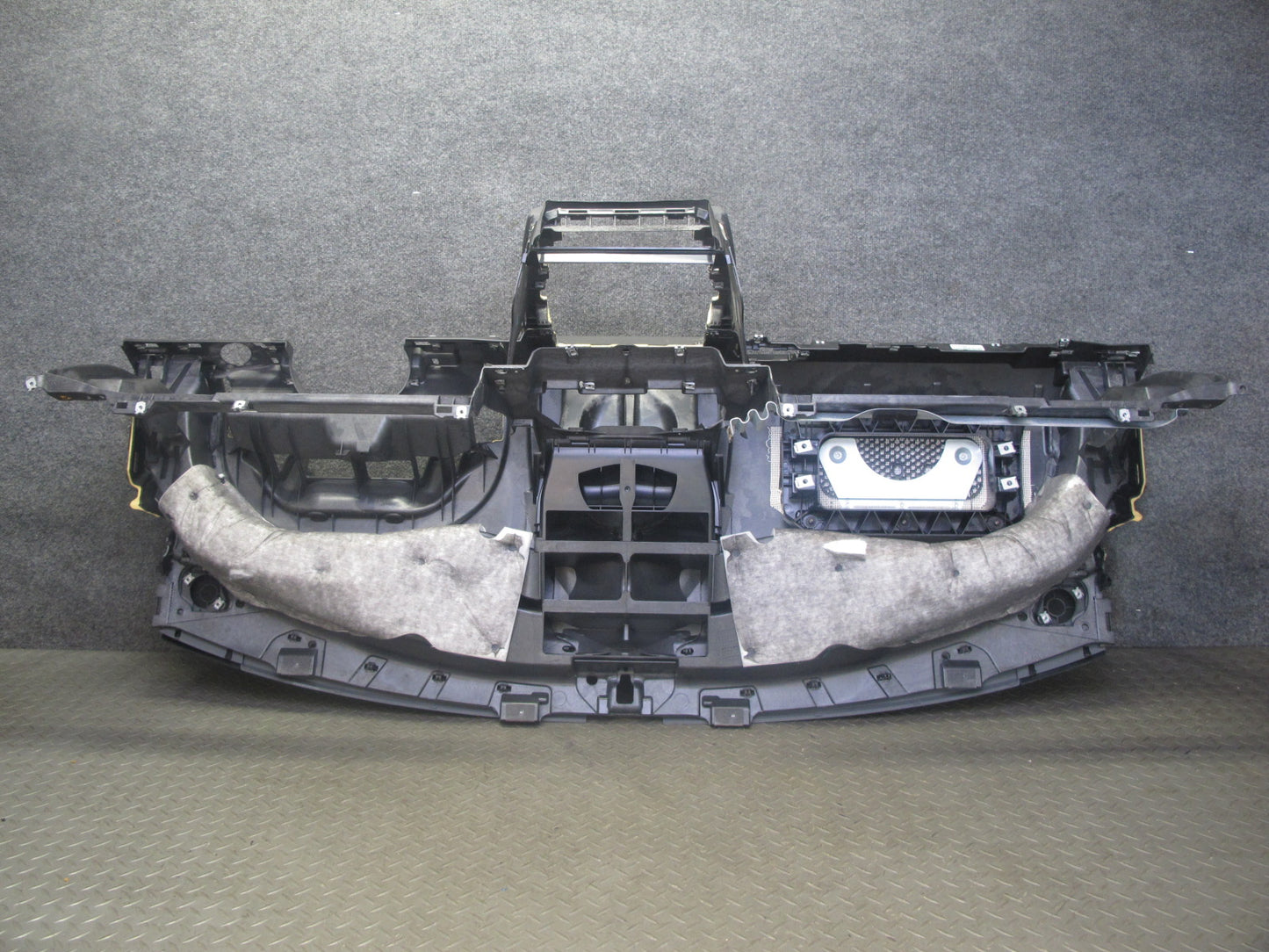 2003-2006 Porsche Cayenne 955 Dashboard Dash Instrument Panel Cover