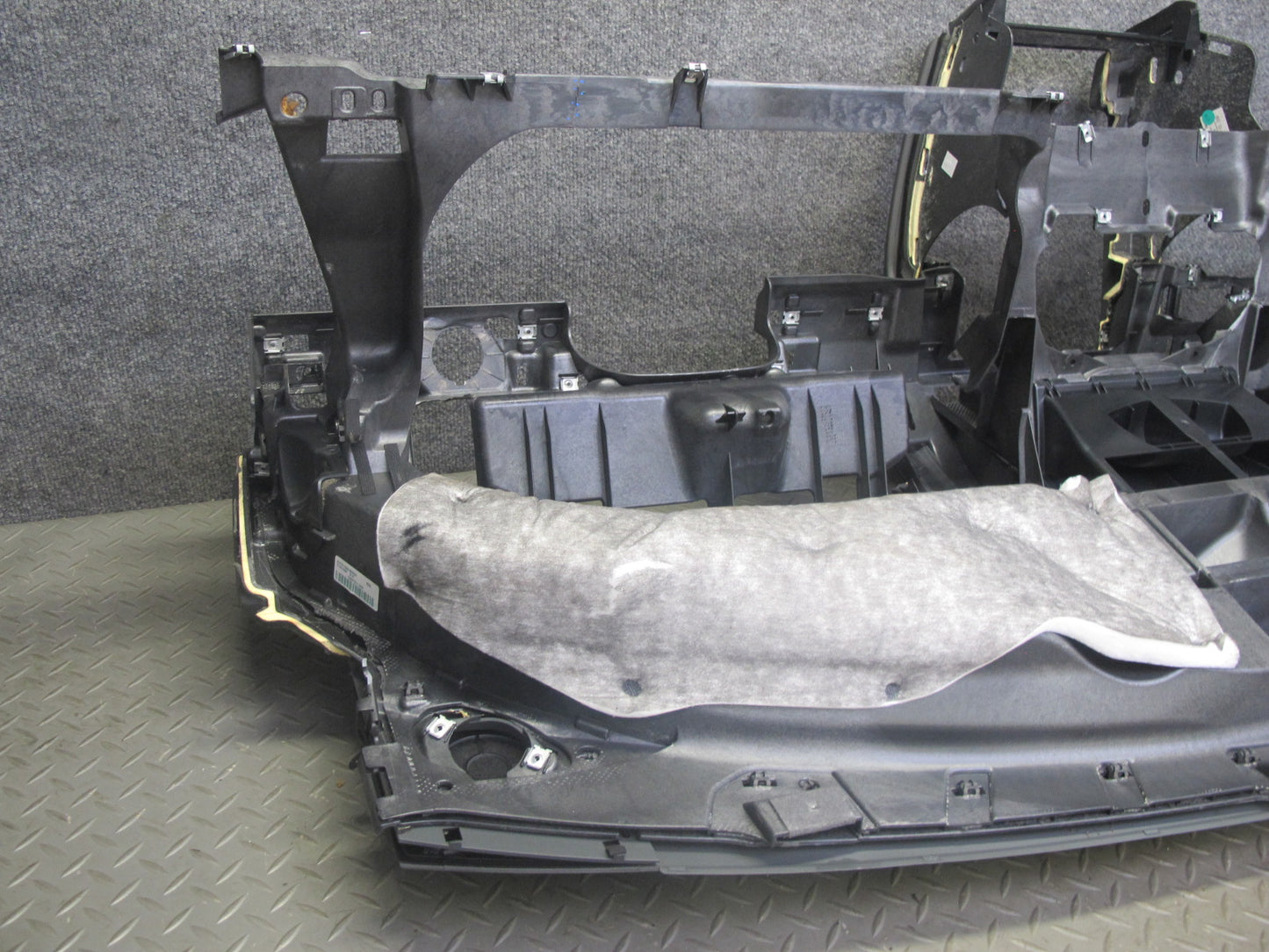 2003-2006 Porsche Cayenne 955 Dashboard Dash Instrument Panel Cover