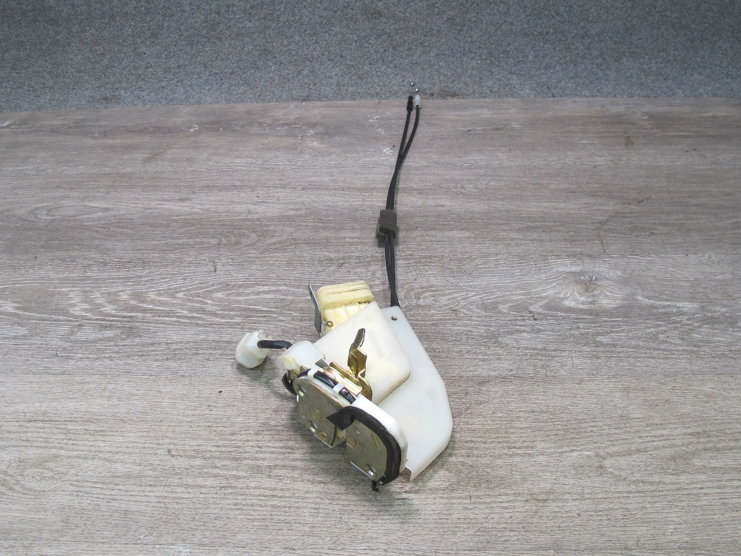 98-05 Lexus GS400 GS430 GS300 Rear Left Door Lock Latch Actuator OEM