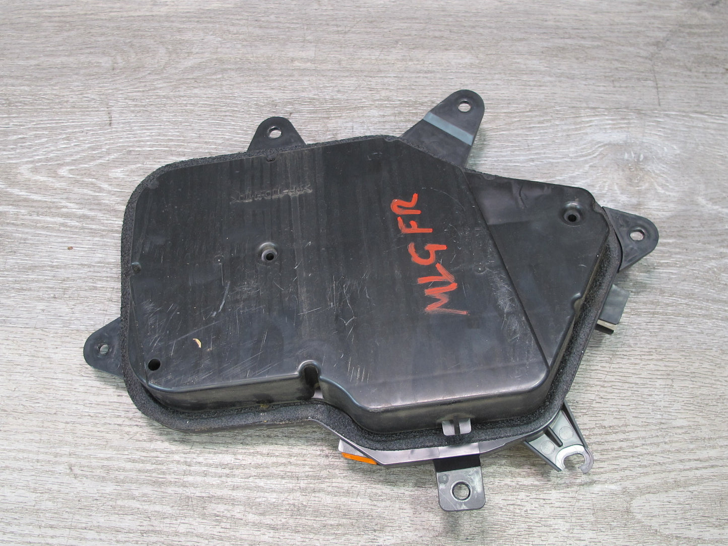 98-04 Lexus GS400 GS430 GS300 Set of 2 Front Left & Right Door Speaker OEM