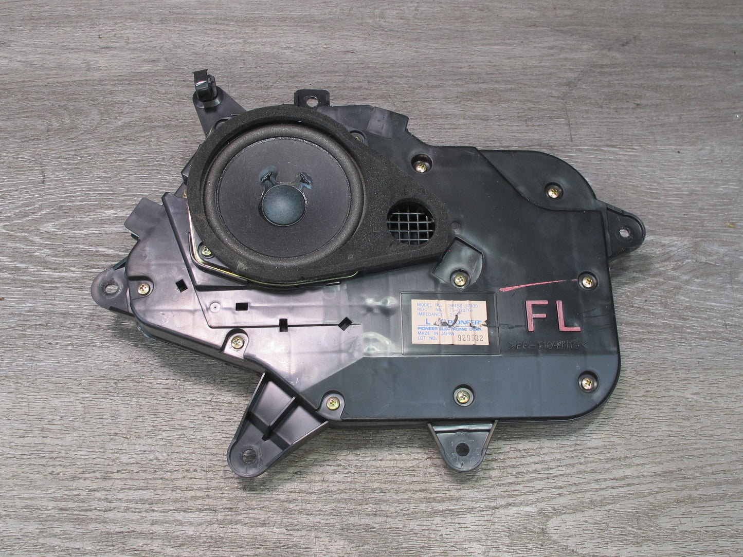 98-04 Lexus GS400 GS430 GS300 Set of 2 Front Left & Right Door Speaker OEM