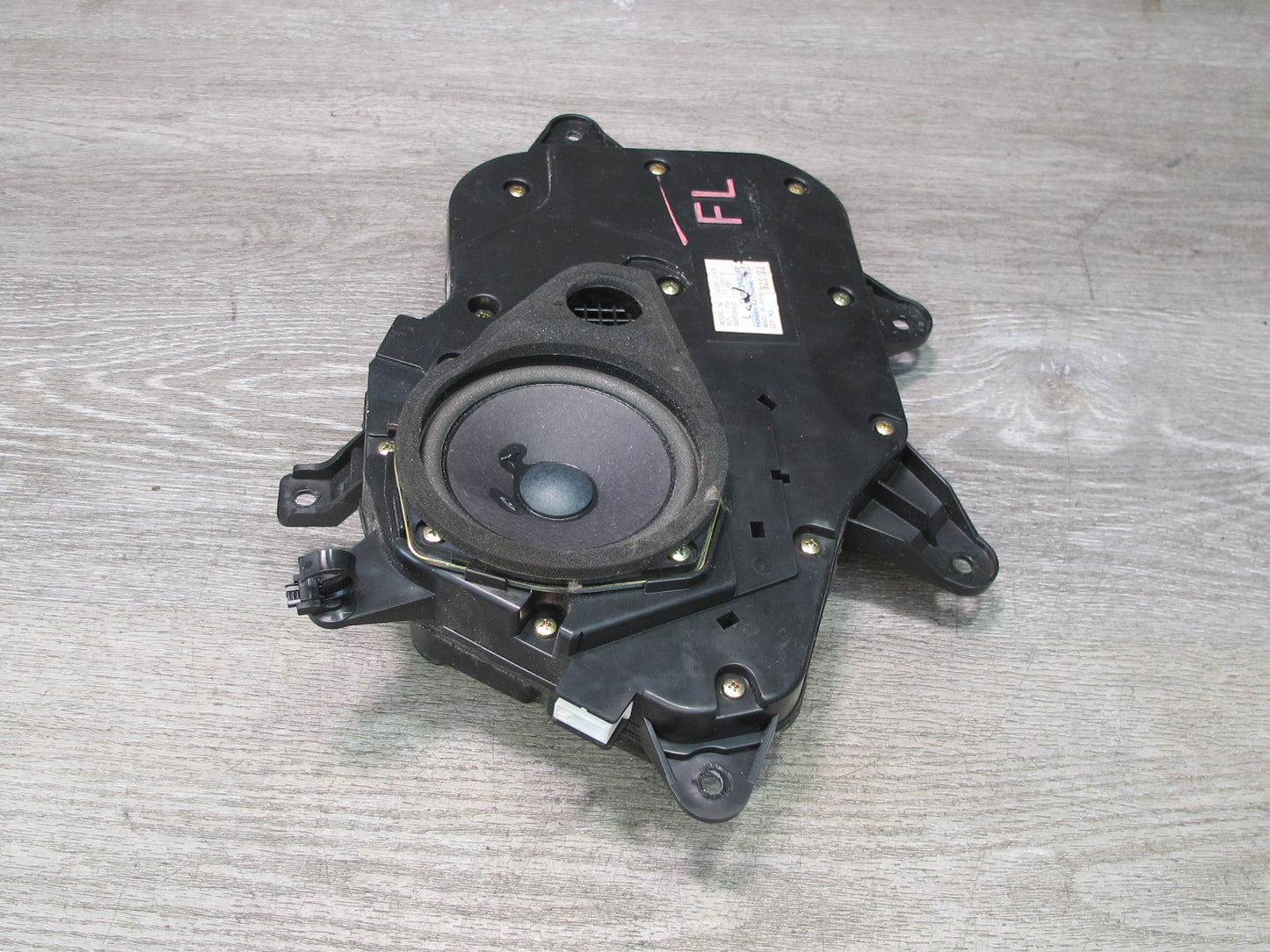 98-04 Lexus GS400 GS430 GS300 Set of 2 Front Left & Right Door Speaker OEM