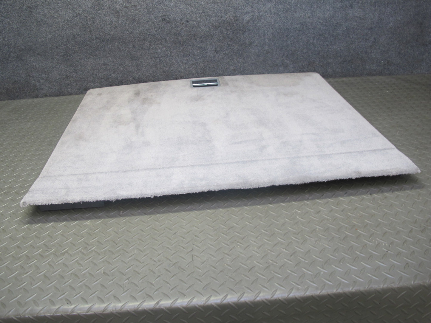 2003-2010 Porsche Cayenne 955 Rear Trunk Floor Carpet Compartment Cover